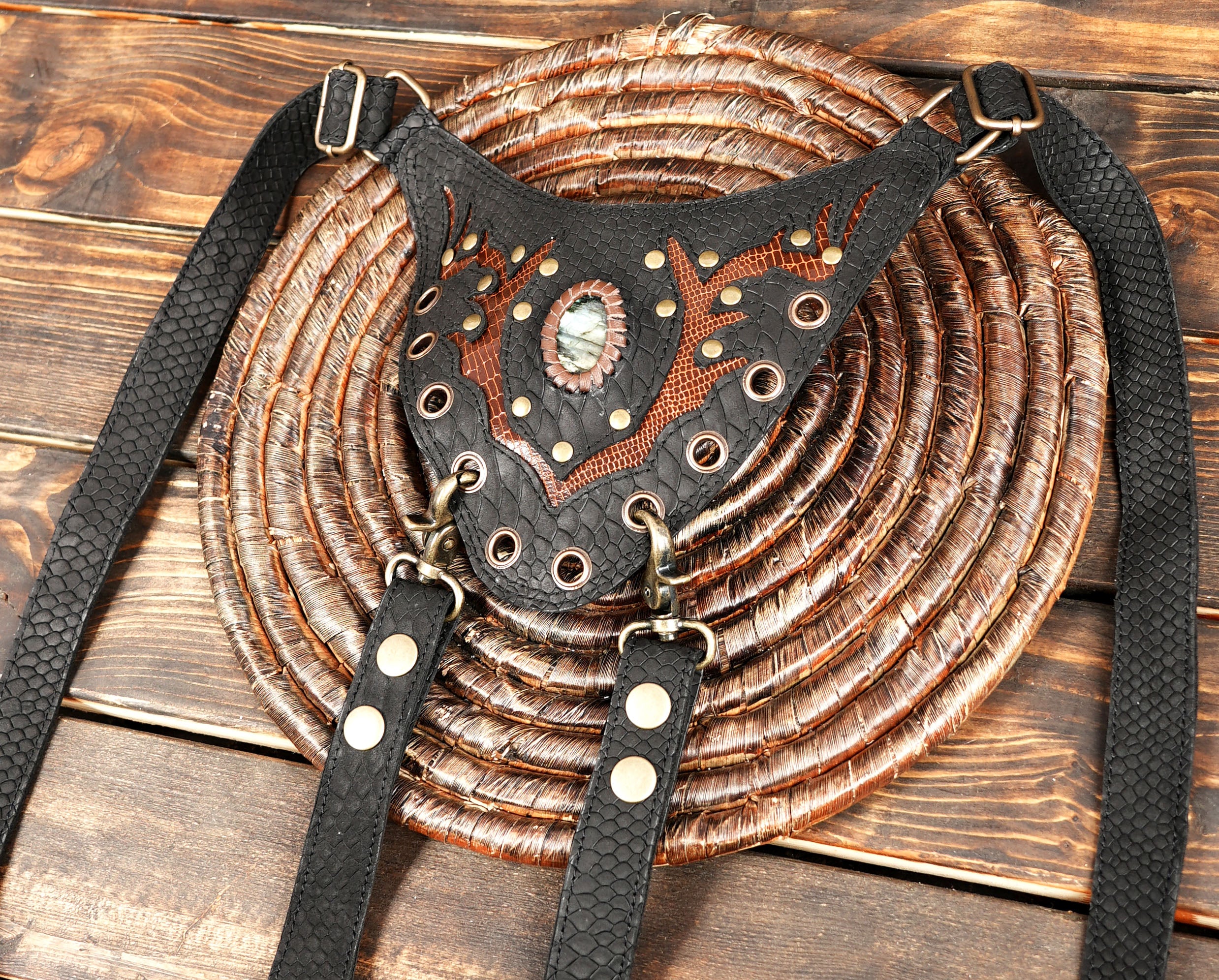 Black Textured Leather Dual Pouch Holster || Gothic Style Leather Utility Holster (LT/AB/HLS/6107)