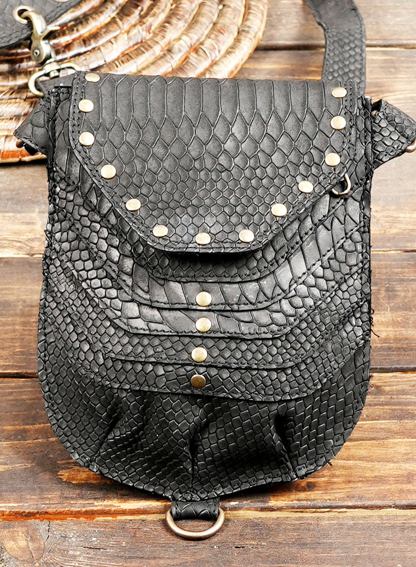 Black Textured Leather Dual Pouch Holster || Gothic Style Leather Utility Holster (LT/AB/HLS/6107)