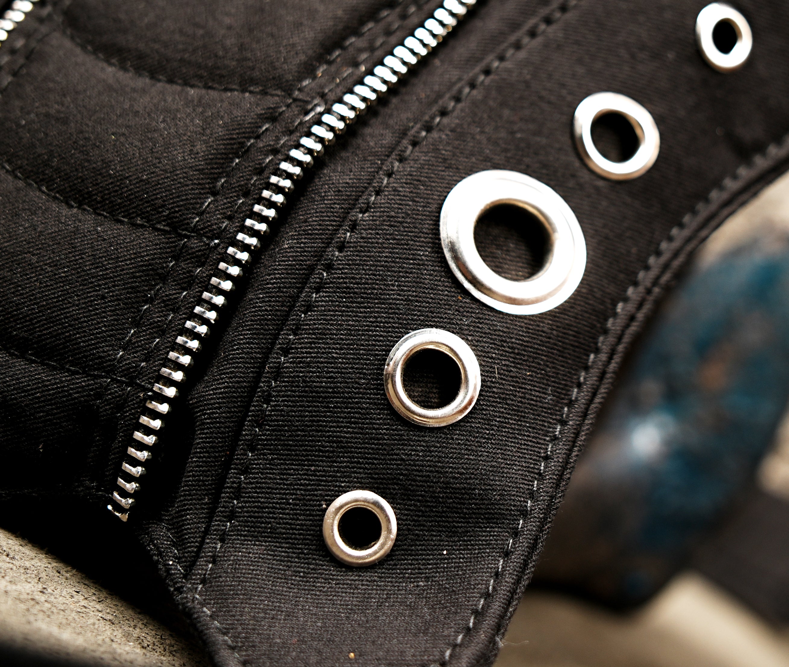 Black cotton multi-pocket drop leg bag for motorcycle riding