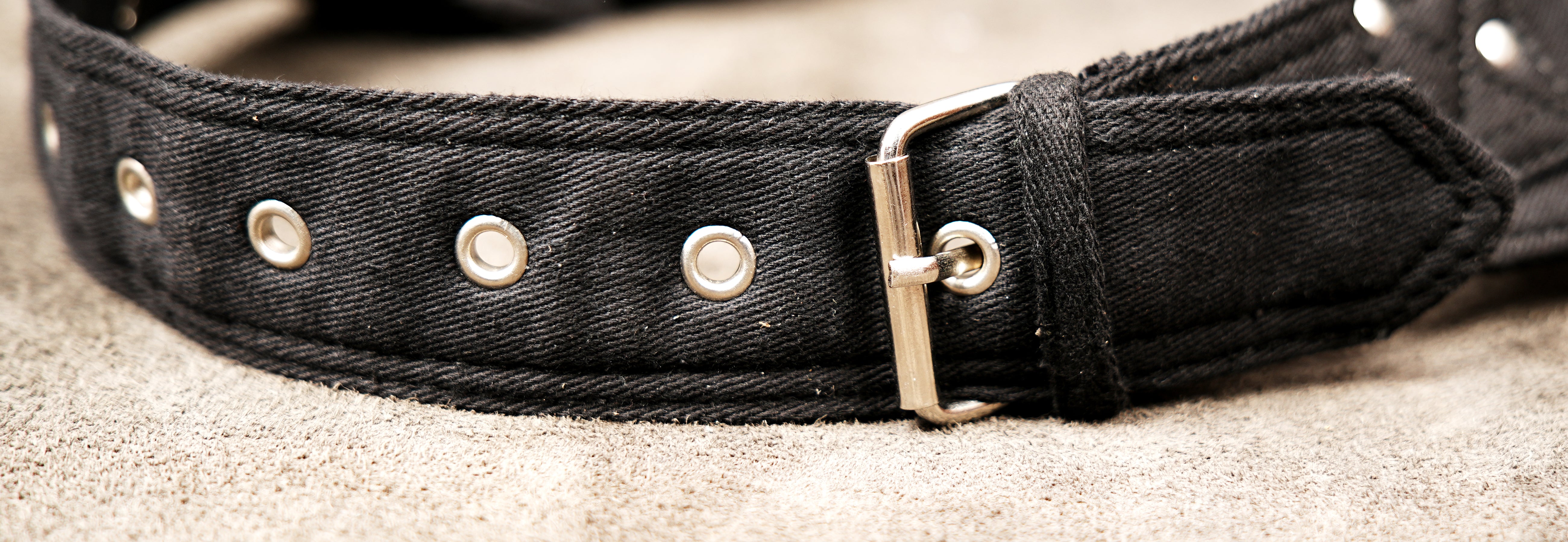 Urban street style black utility belt bag featuring functional punk and cyberpunk design elements.