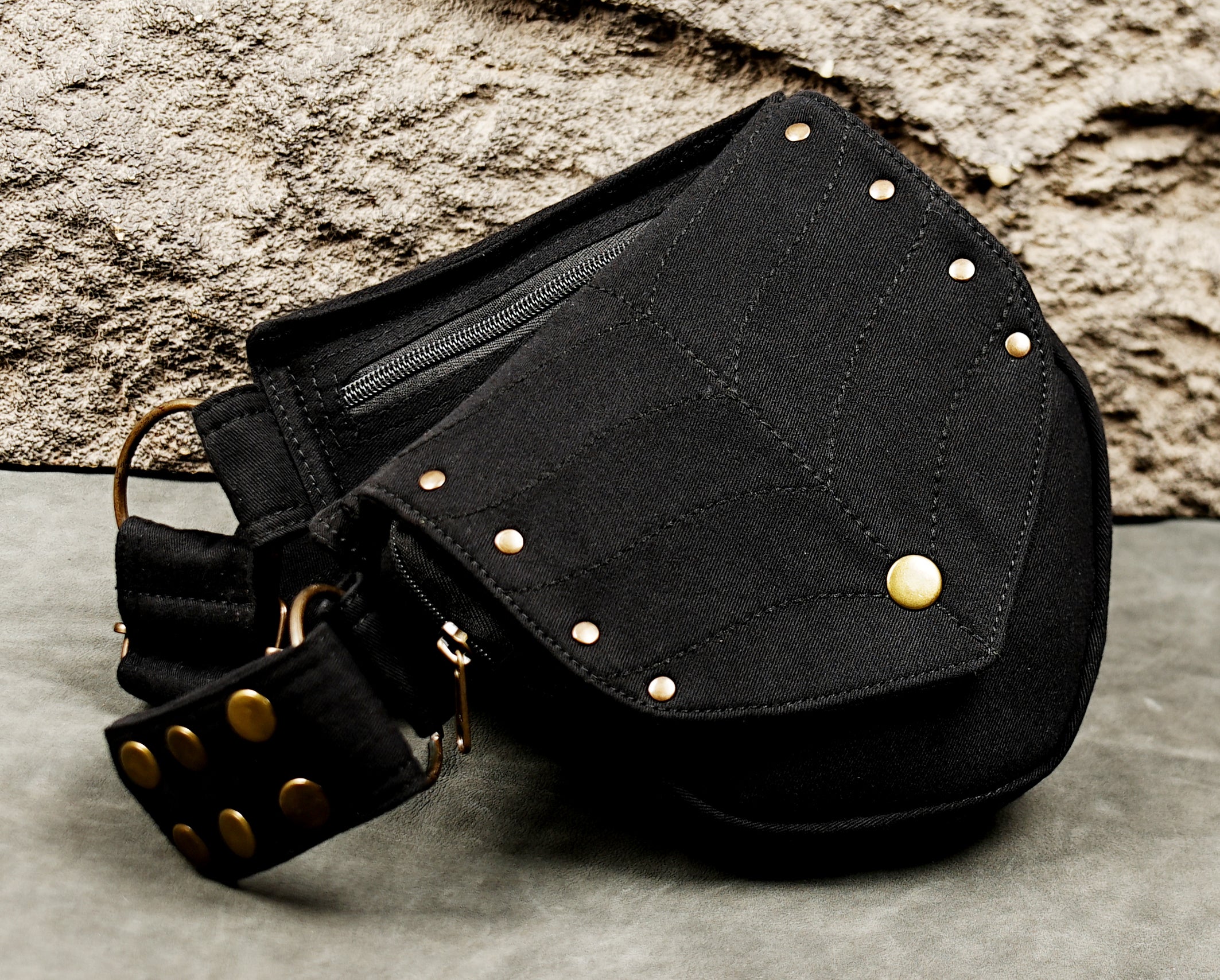 Festival waist bag in black cotton with two-pocket leaf design