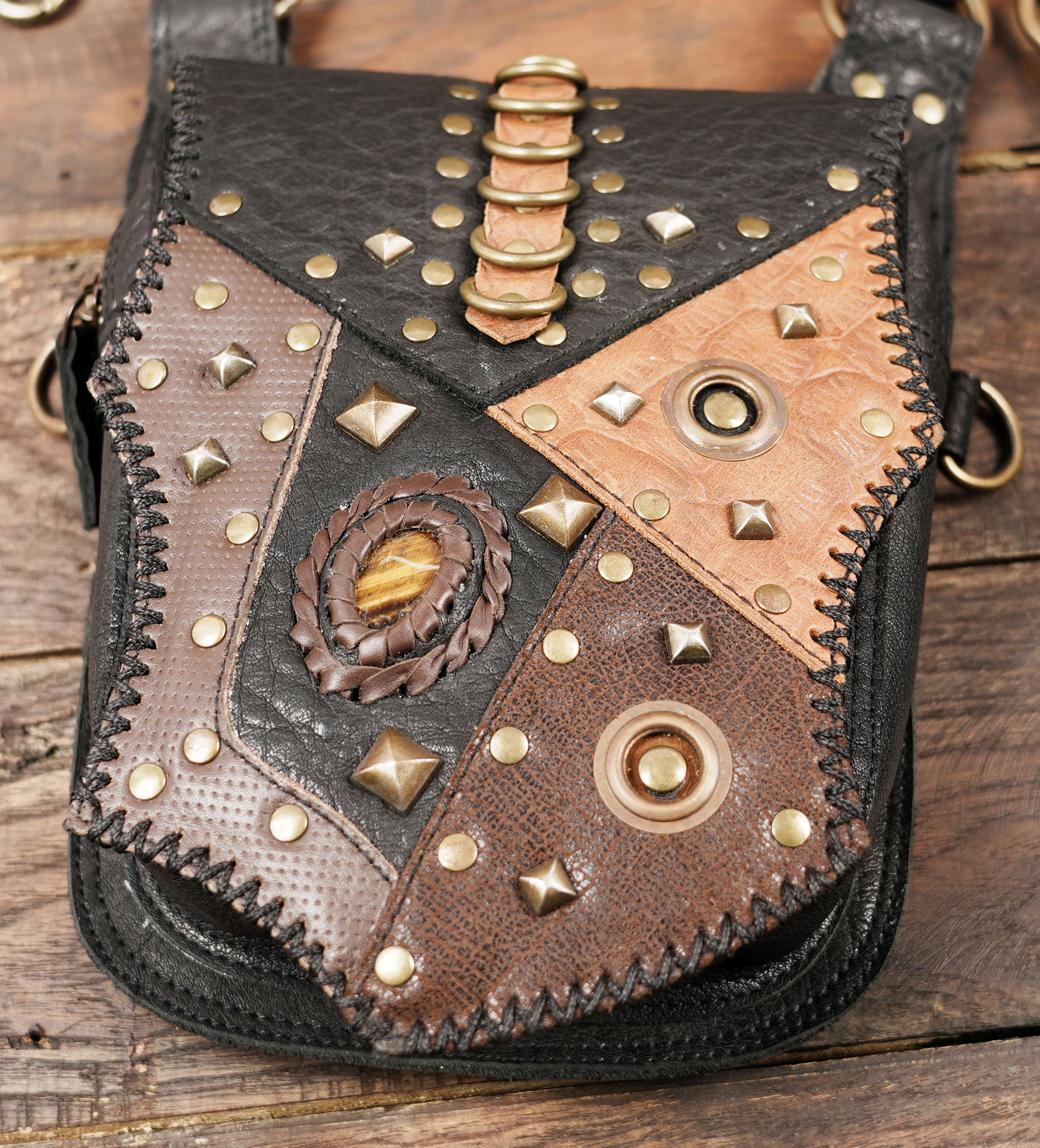 Handmade Leather Holster Bag with Dual Pouches || Bohemian Inspired Leather Holster Rig (LT-AB-HLS-6065)