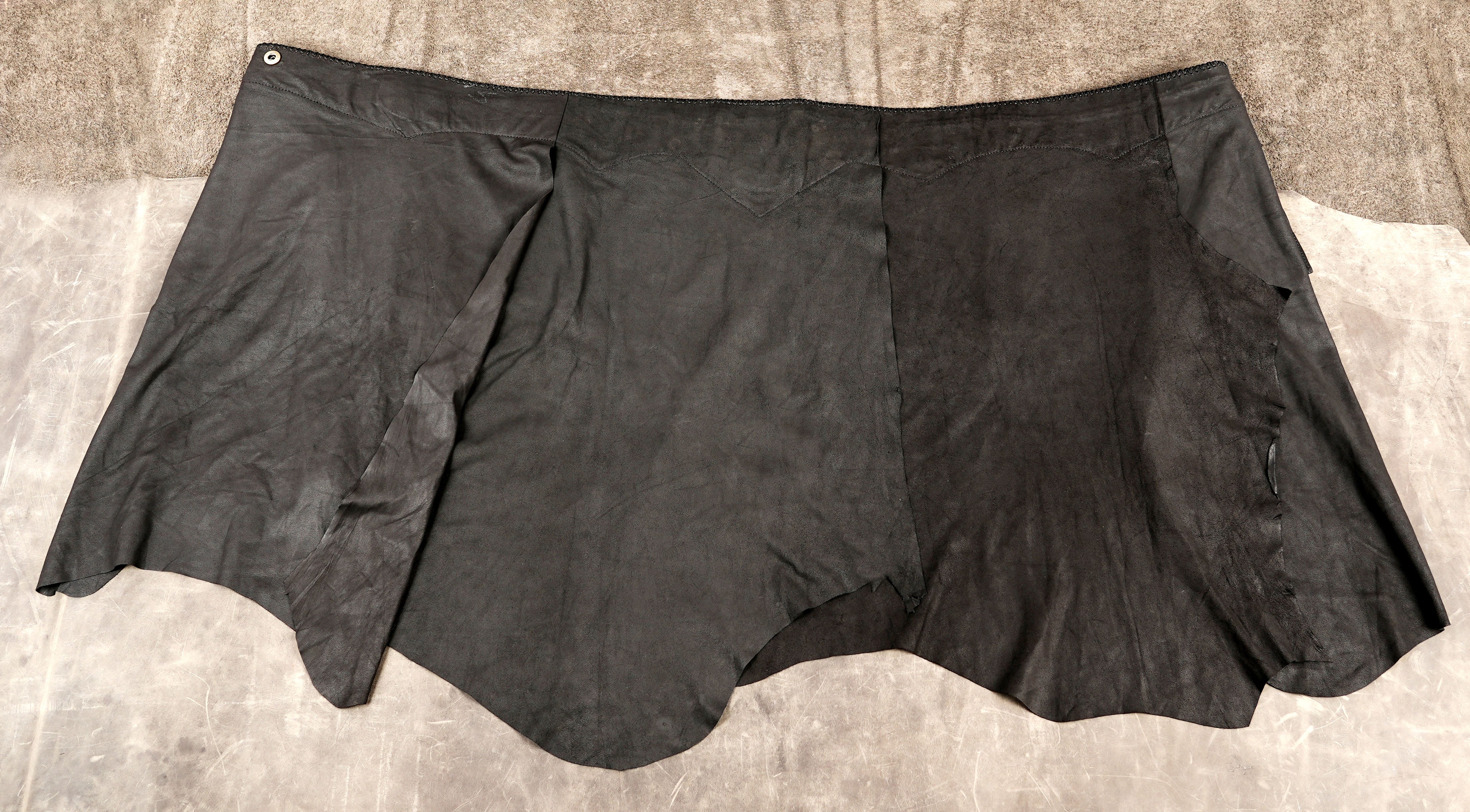 Black Leather Dance Skirt with Layered Flare and Decorative Waist Design
