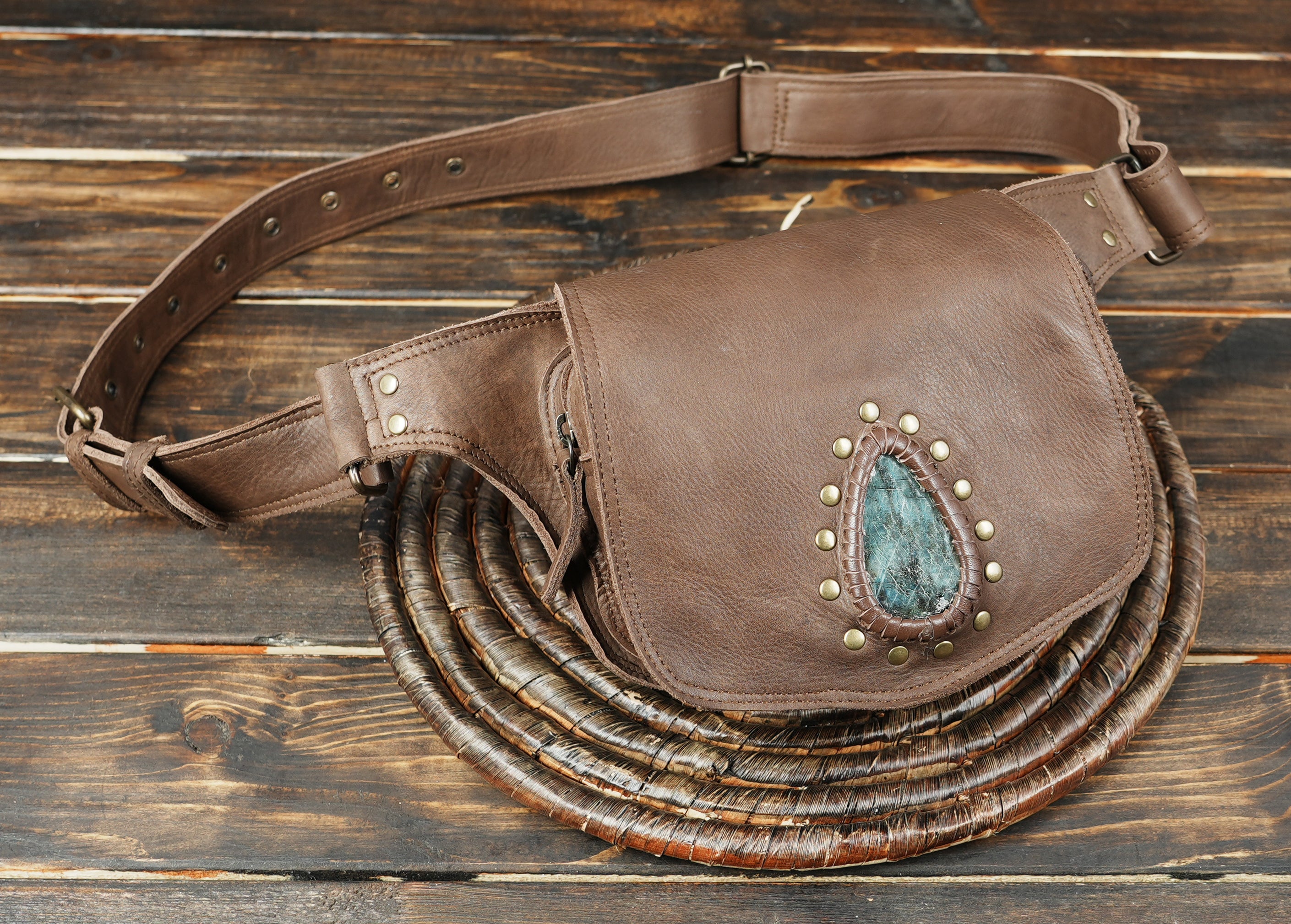 Handmade Leather Waist Belt with Gemstone Accent || Tribal Style Leather Waist Belt with Utility Pouch (LT-AB-WB-6150)