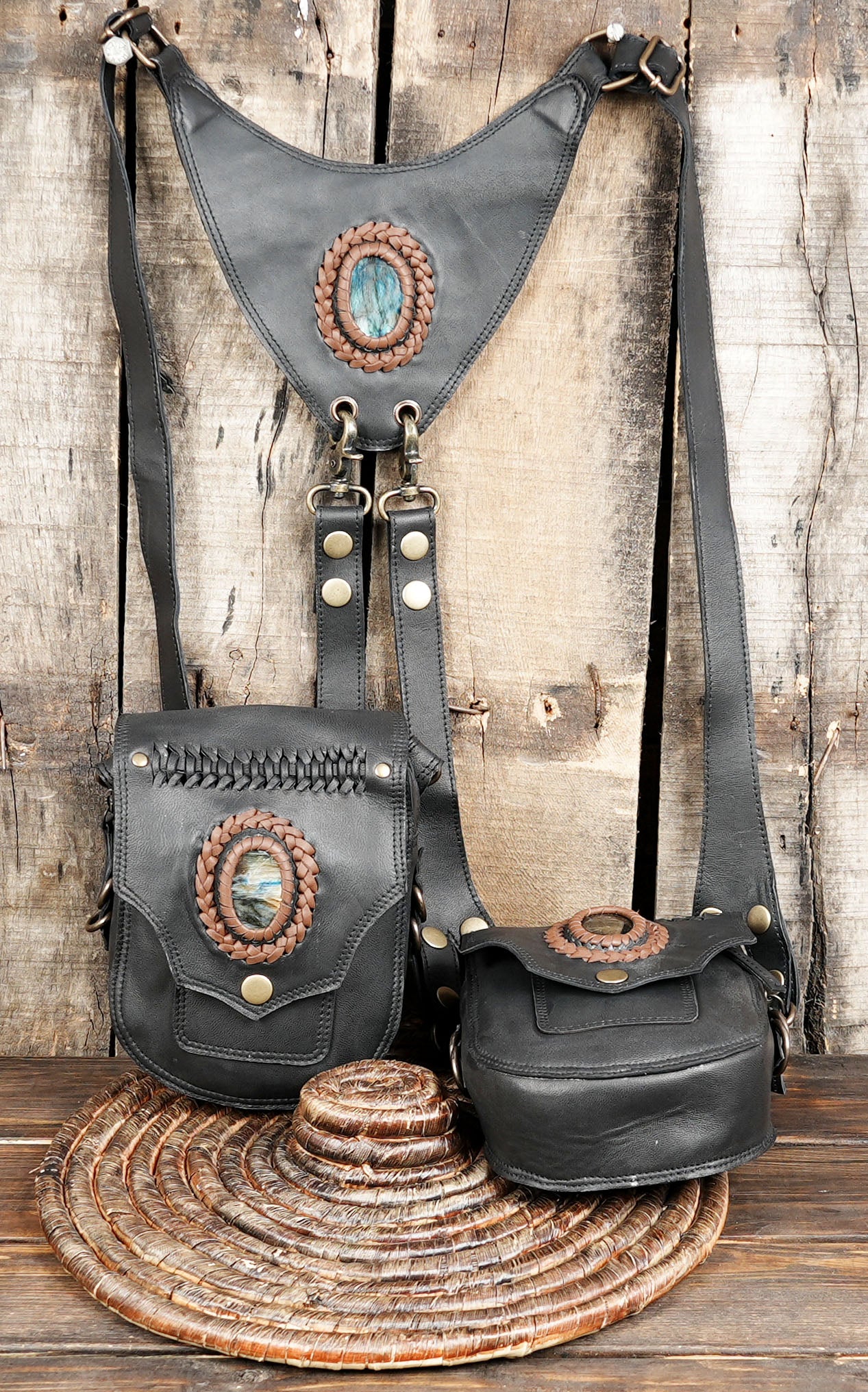 Dual-pocket shoulder holster bag for bikers and travelers