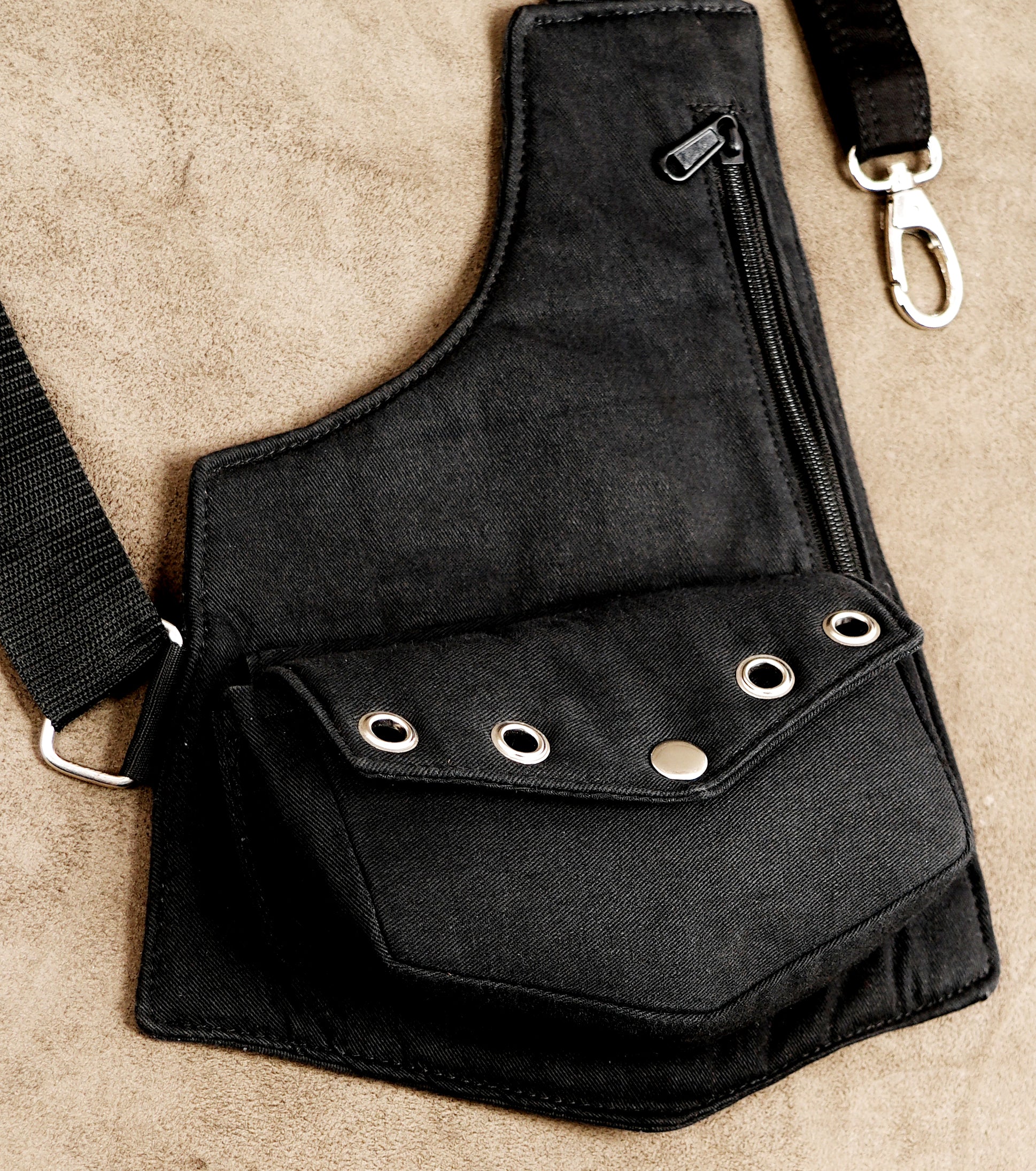 Dual pocket utility harness bag, unisex design