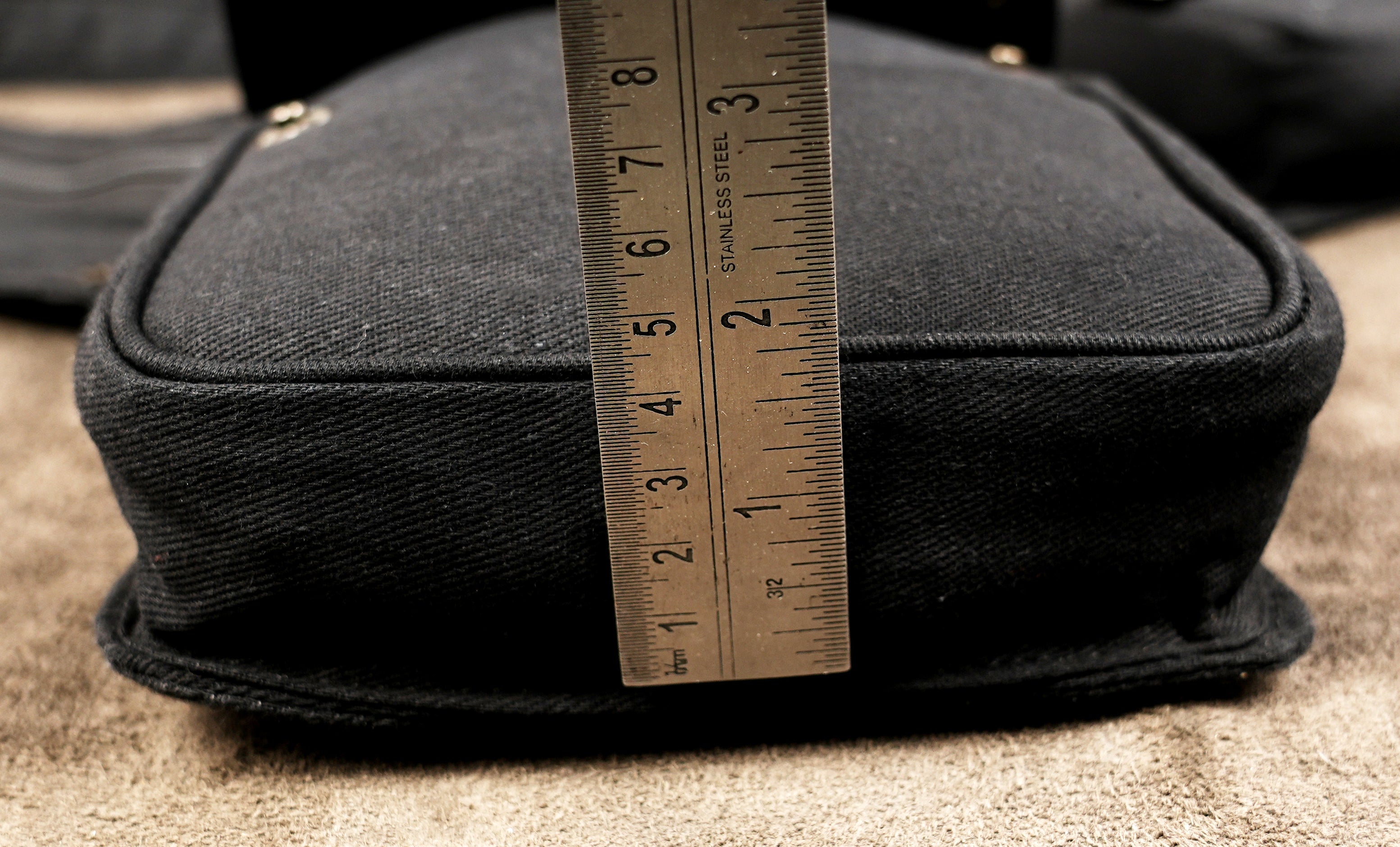 Unisex black canvas hip bag for outdoor concerts and travel