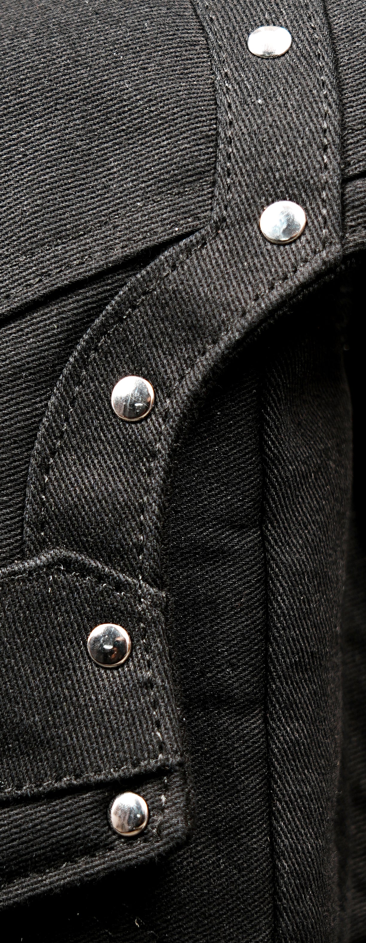 Alternative fashion black multi-ring drop leg pouch with zipper pockets