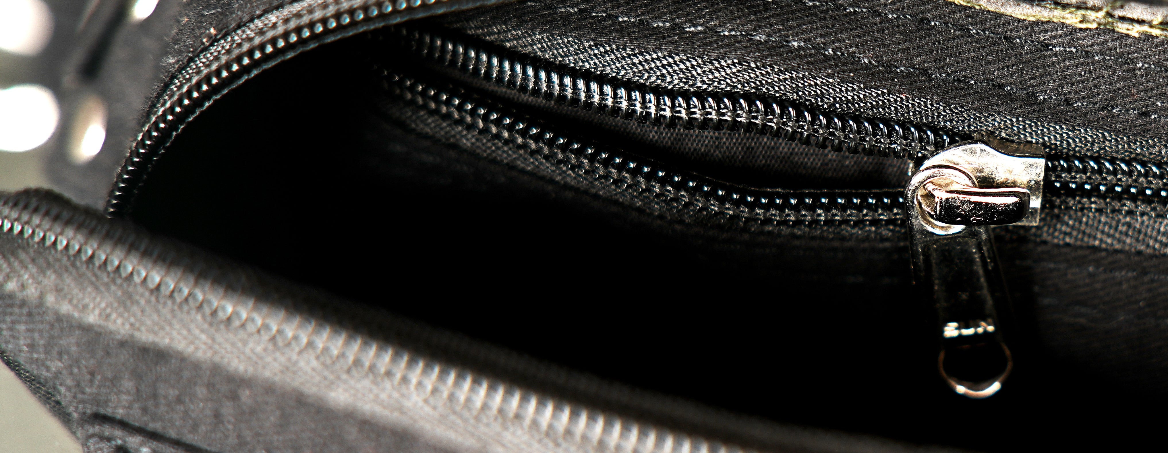 Travel hip pouch with handcrafted cotton construction