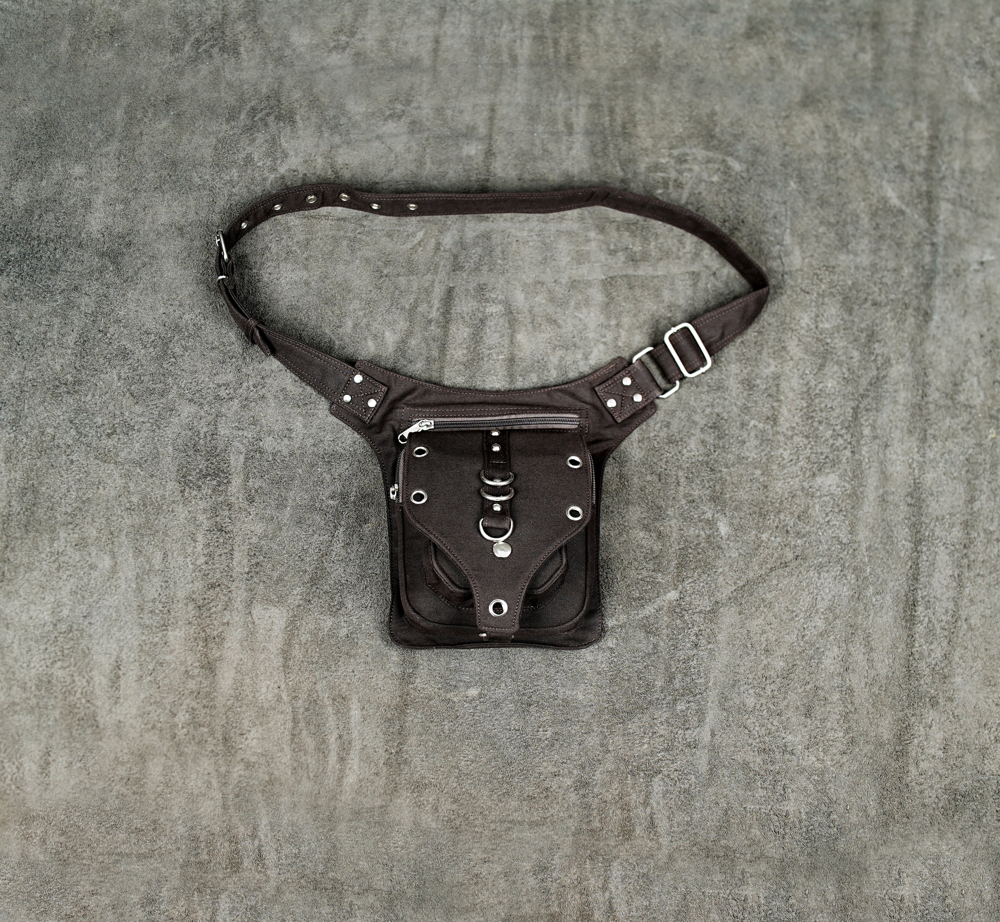 Cotton thigh holster pouch with multiple compartments