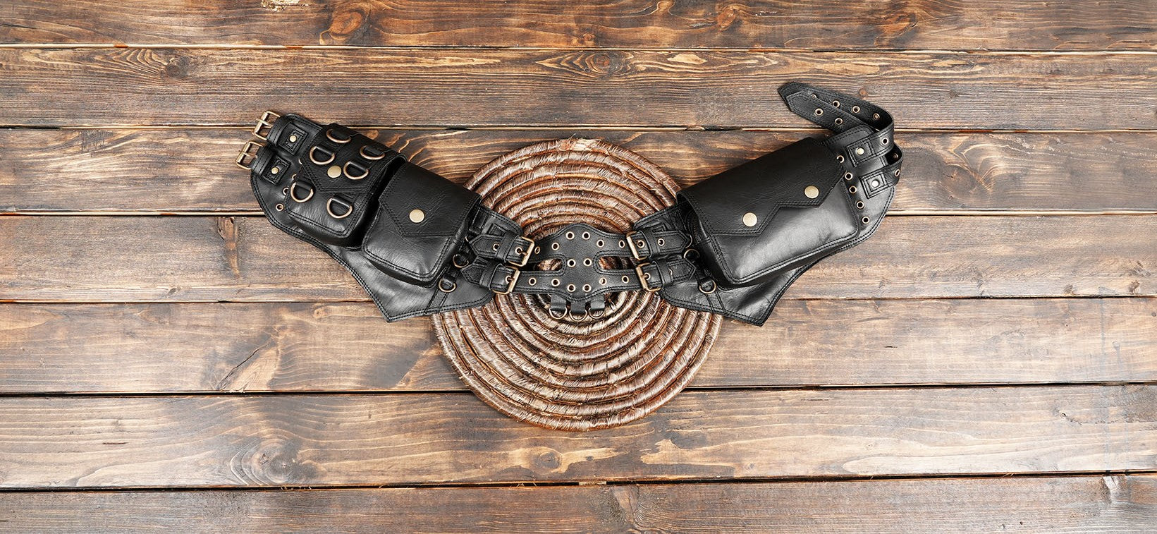 unisex leather waist belt with twin storage pockets