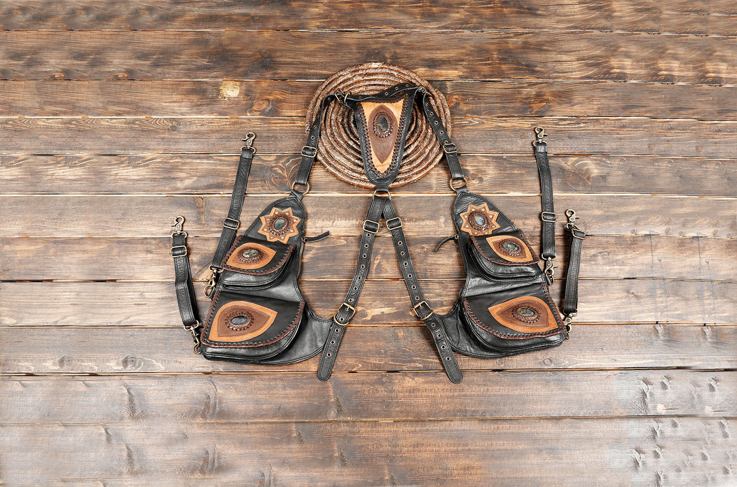 Handmade Leather Holster Belt with Multi-Pouches – Festival & Cosplay Utility Bag