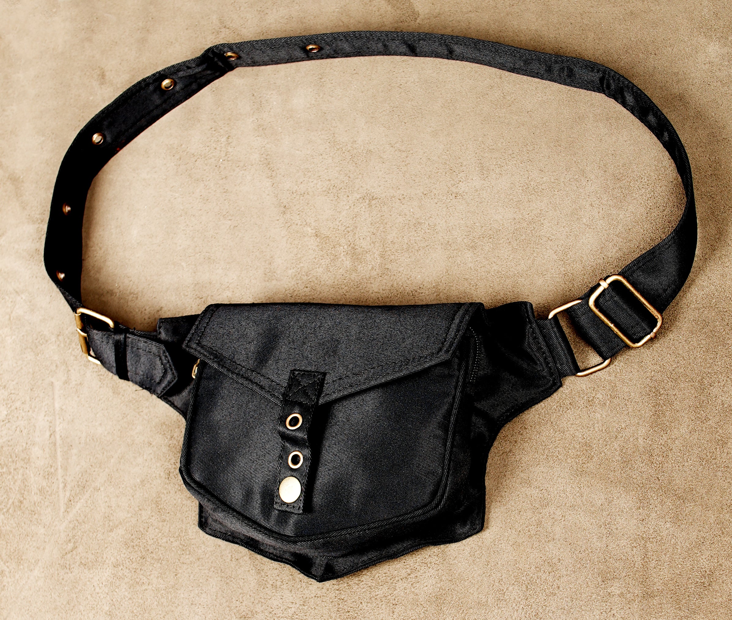 Everyday hands-free travel waist bag in black canvas