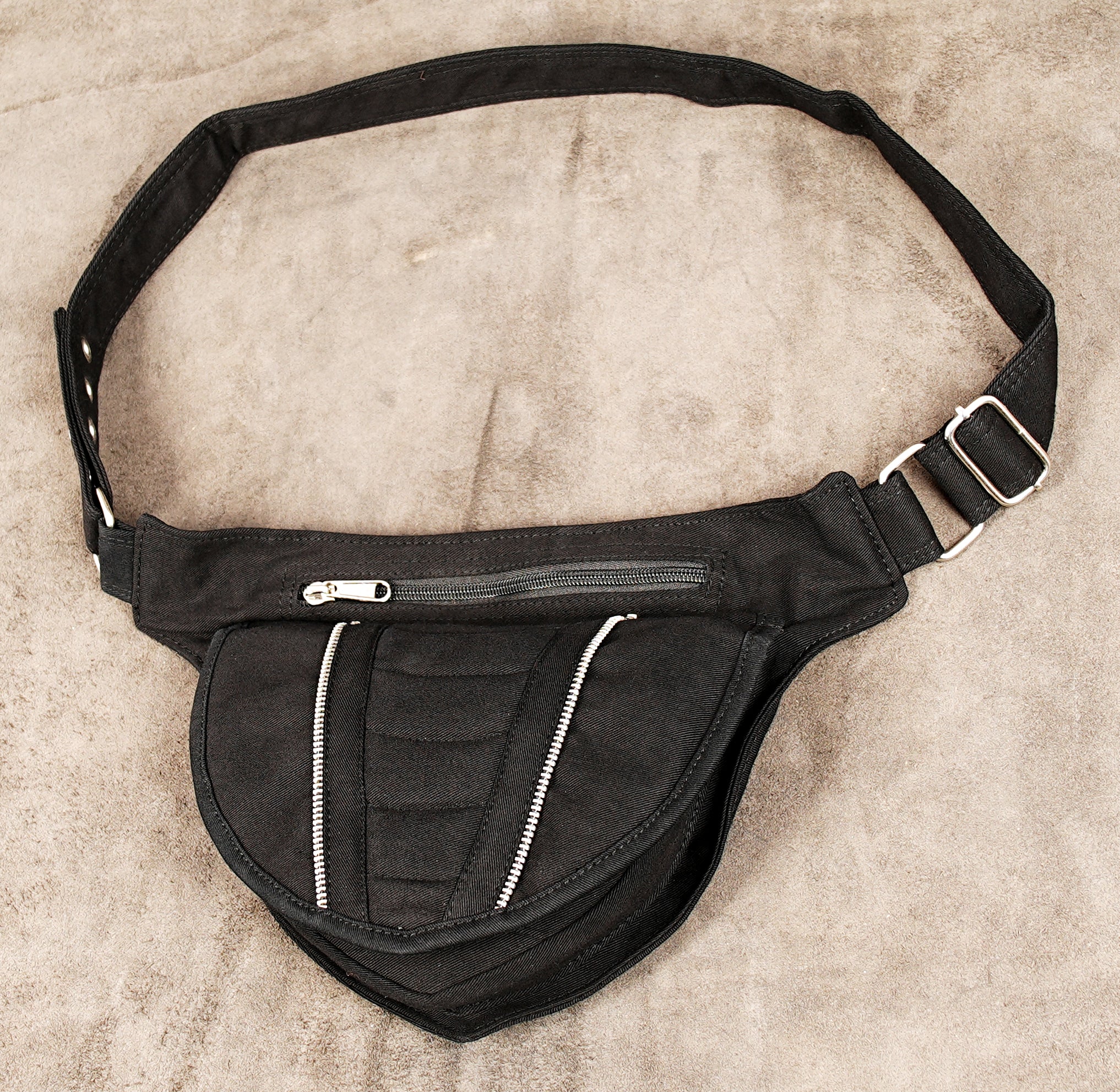 Adjustable black canvas waist pouch for everyday use