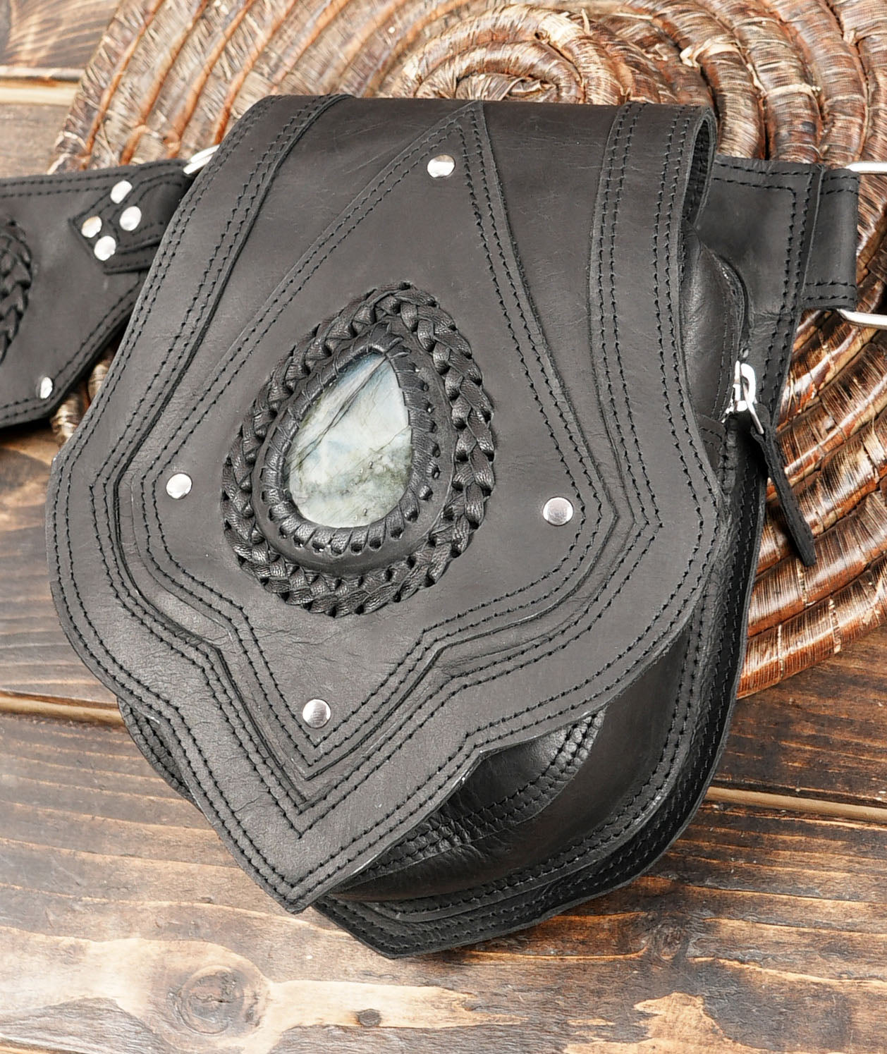 Black Leather Double Pouch Waist Belt with Labradorite Stone || Festival Style Leather Waist Belt with Double Pockets (LT-NS-WB-6025)