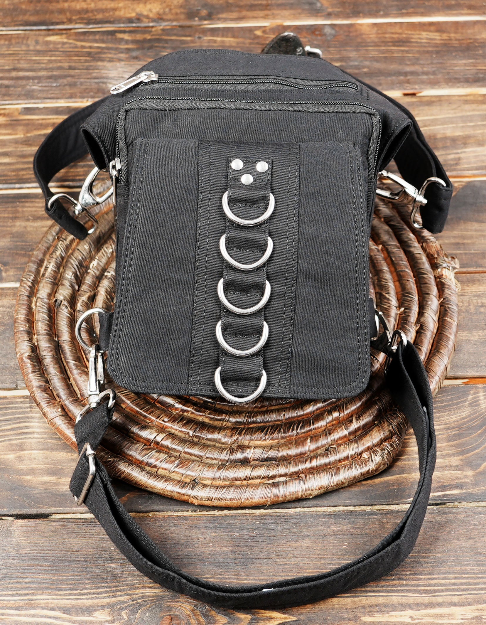Rugged Gothic Thigh Bag / Hip Holster with Silver D-Rings and Cotton Straps