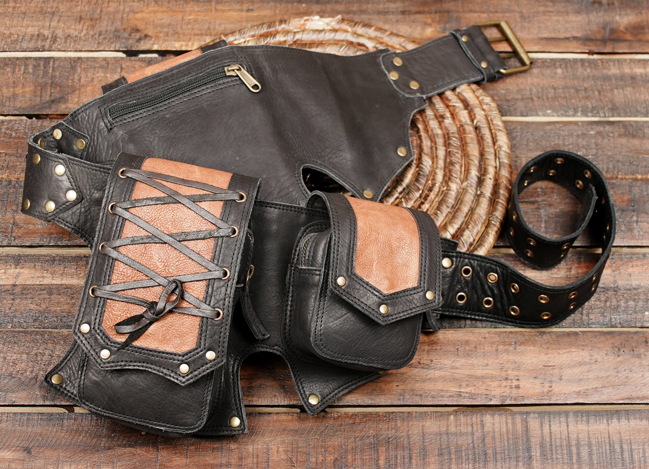 Multi-Pouch Leather Utility Belt with Lace Detailing – Burning Man & Renaissance Fair Wear