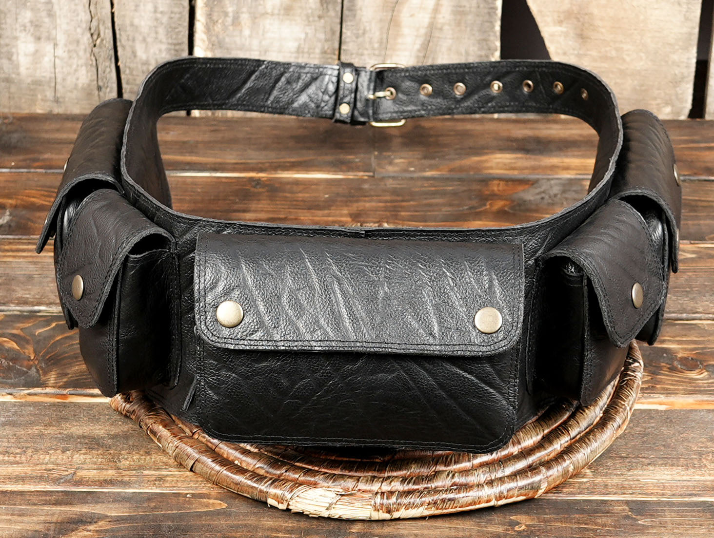 Black Leather Waist Pouch – Cosplay, Steampunk & Gothic Fashion