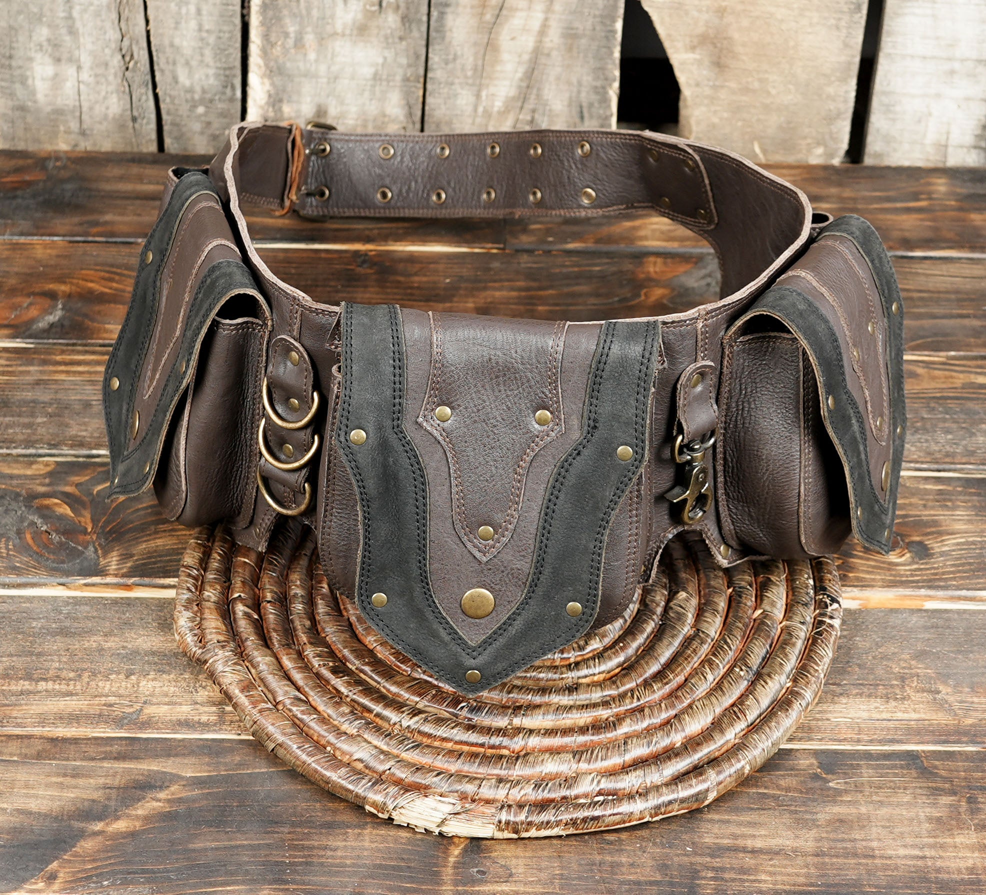 Unisex Leather Waist Holster with Pockets – Festival & Travel Utility Bag
