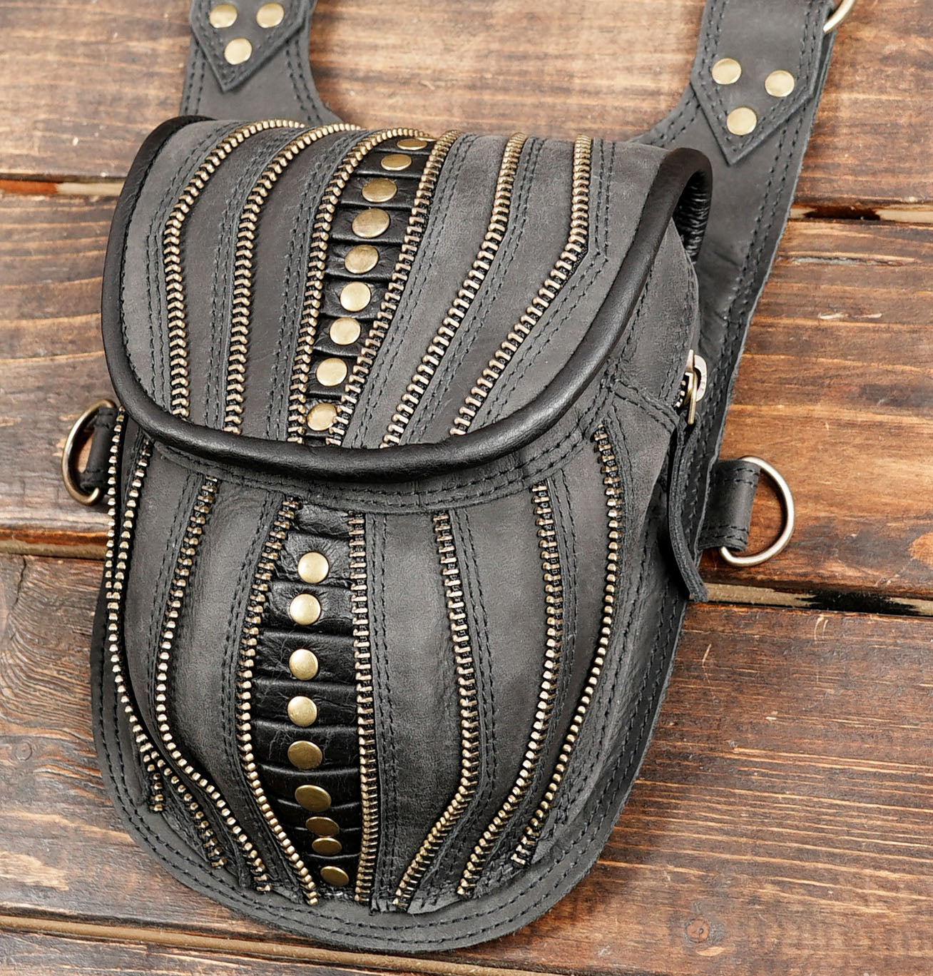 Gothic Inspired Leather Holster with Dual Storage || Decorative Leather Festival Holster Harness (LT-AB-HLS-6104)