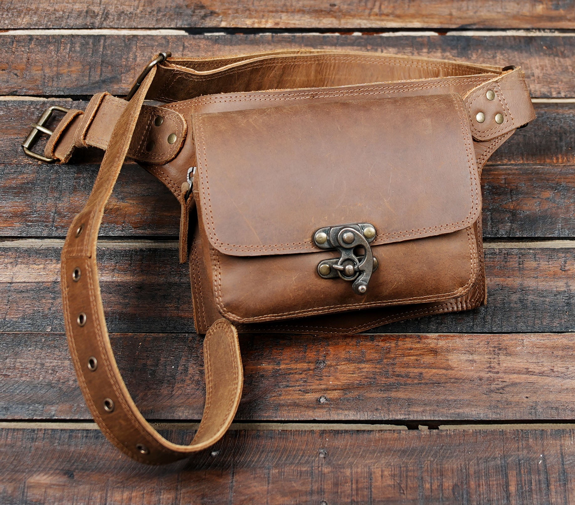 Handmade Leather Waist Belt Bag  (LT-AB-WB-6077)