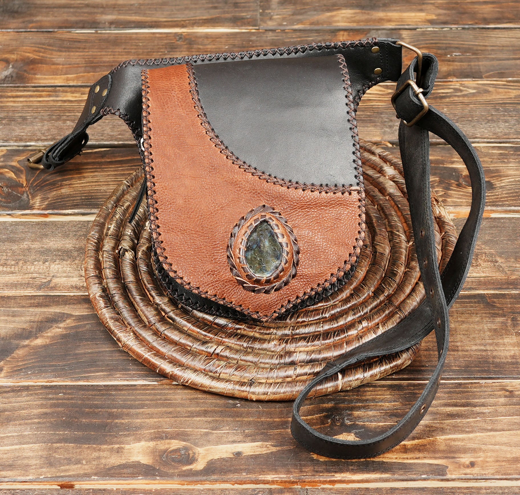 Premium Genuine Leather Waist Belt with Gemstone Pouch || Two-Tone Leather Waist Belt with Decorative Flap  (LT-AB-WB-6203)