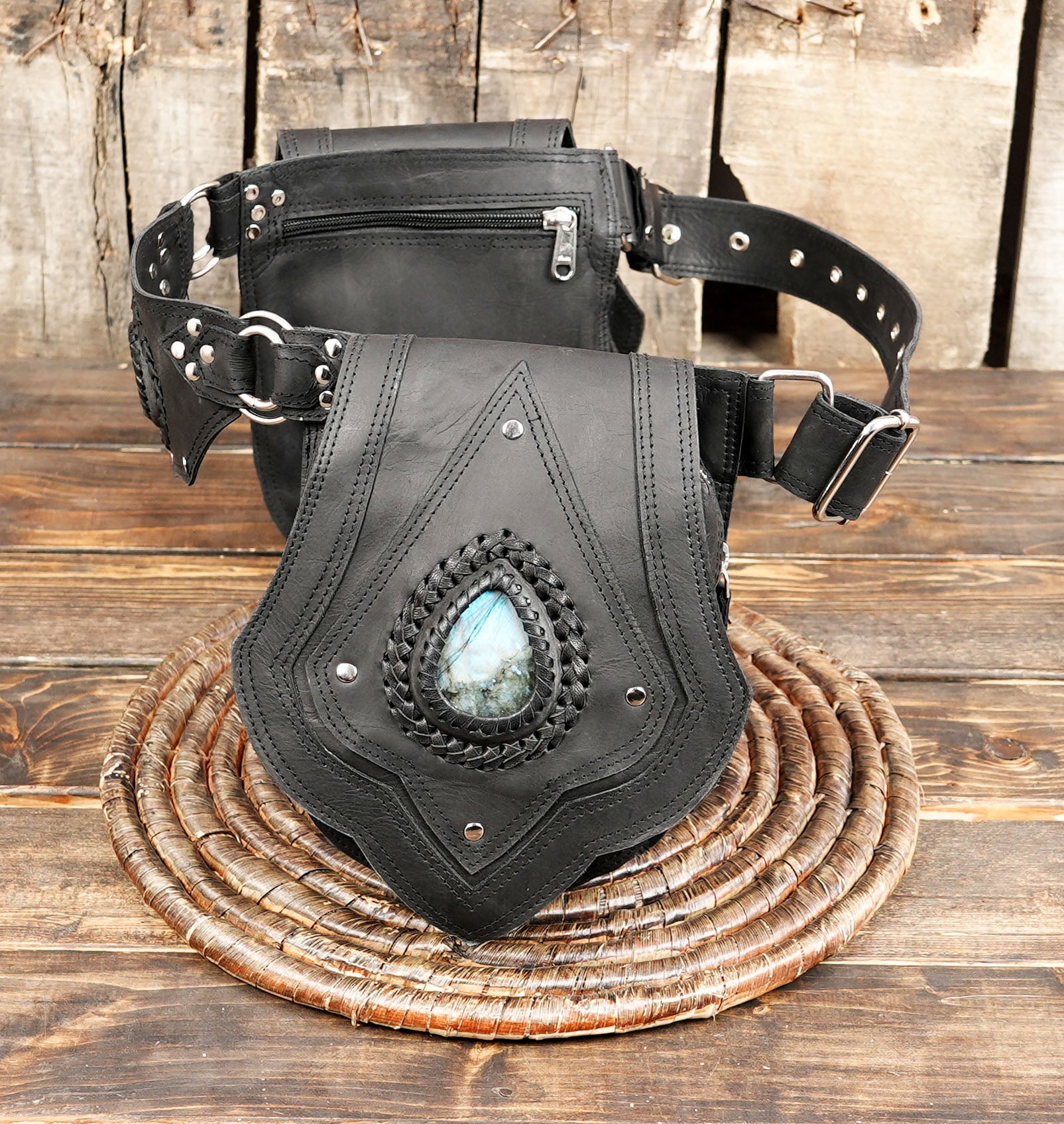 Black Leather Double Pouch Waist Belt with Labradorite Stone || Festival Style Leather Waist Belt with Double Pockets (LT-NS-WB-6025)