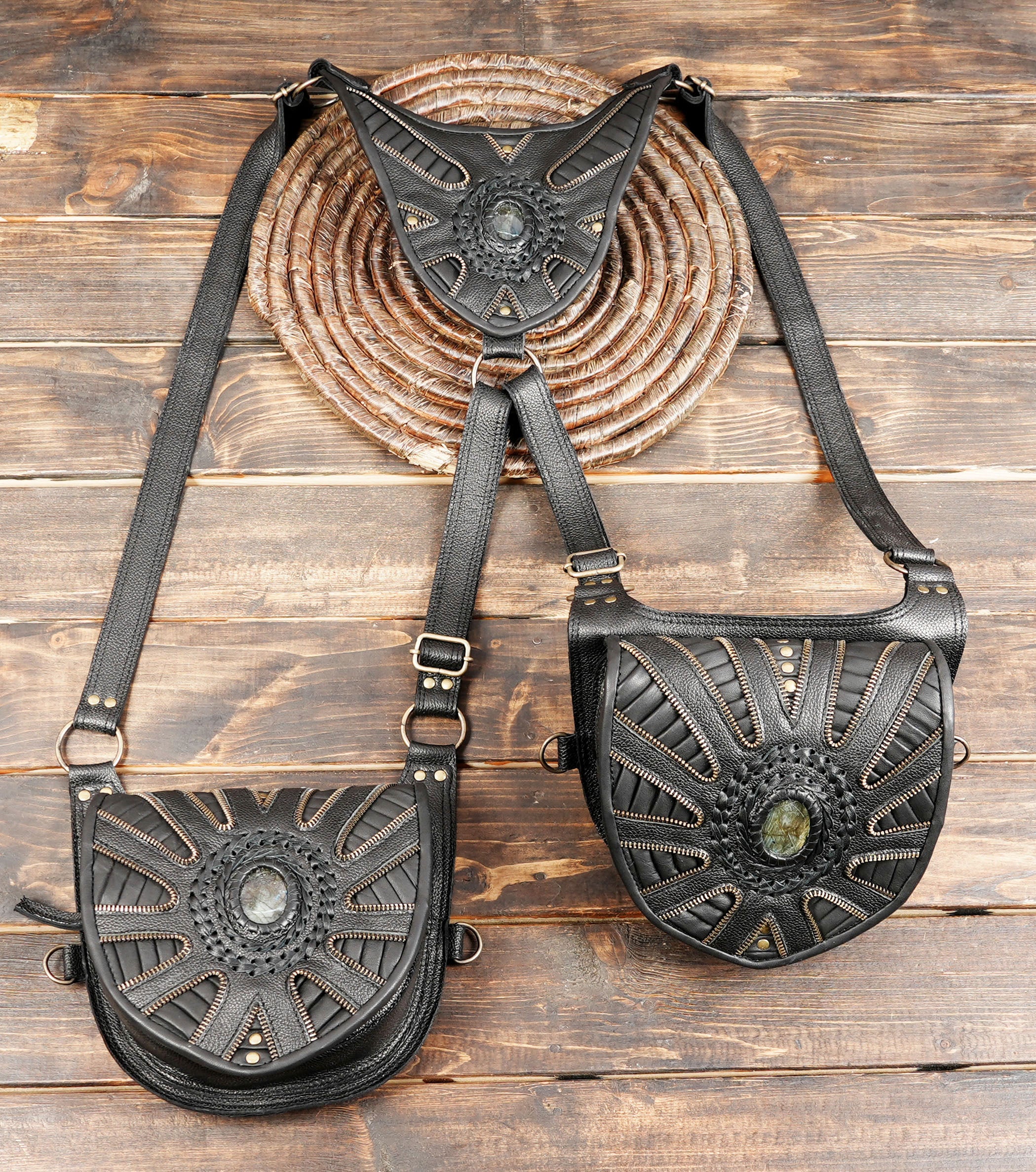 Unisex Leather Holster Belt with Dual Pouches – Gothic & Steampunk Fashion