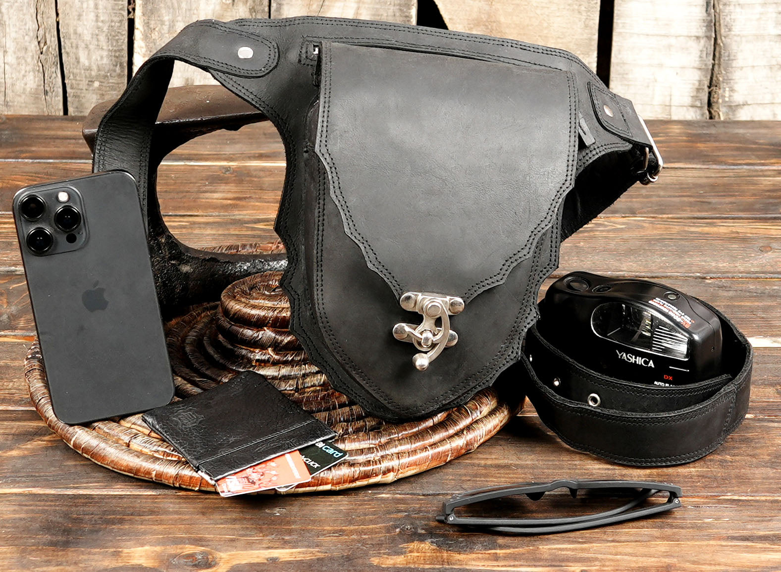 Handmade Black Leather Waist Belt Pouch with Metal Clasp || Genuine Leather Waist Belt Bag || Handmade Leather Utility Waist Belt (LT/NS/WB/6021)
