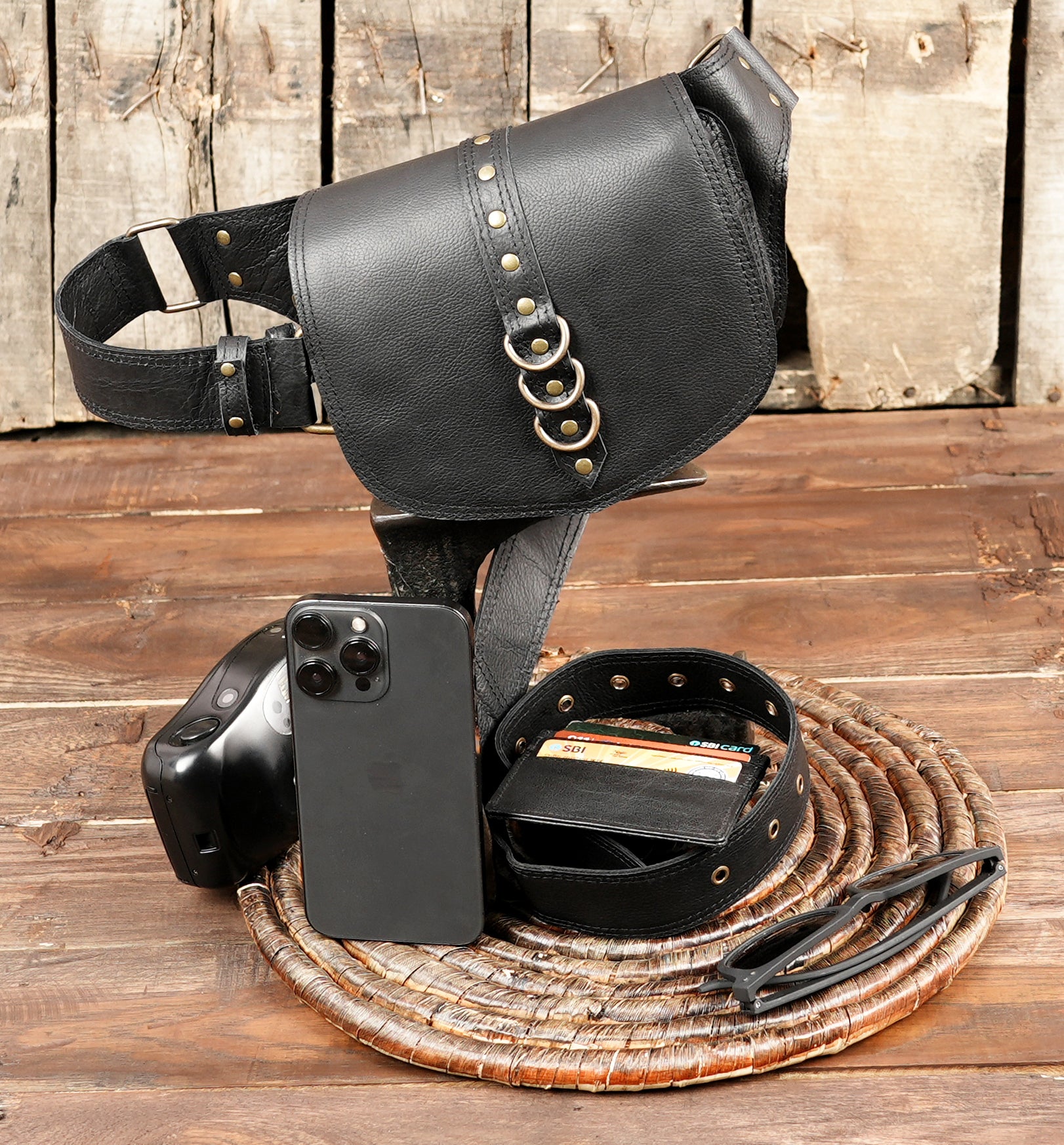 Leather belt for women