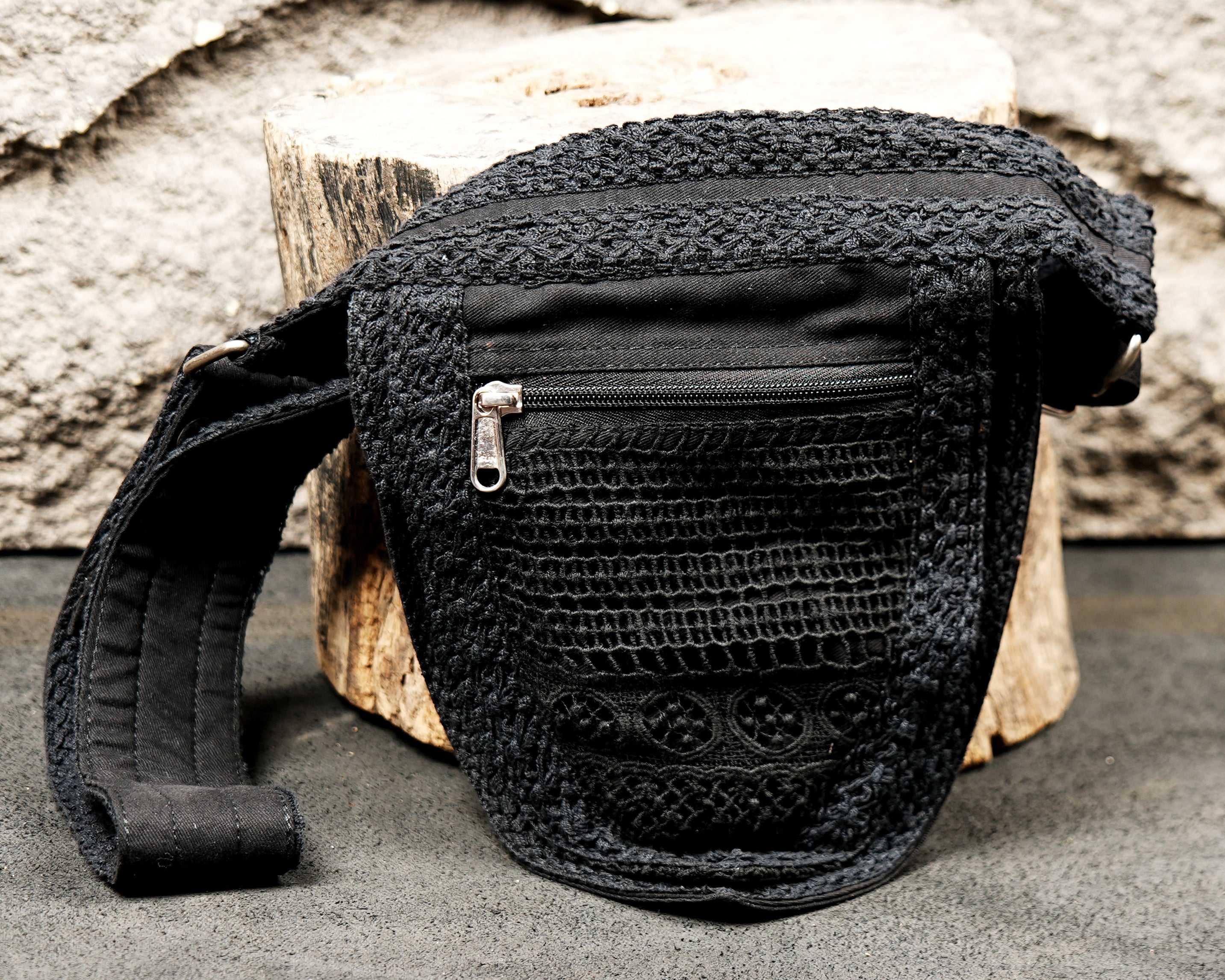 Black cotton canvas pocket belt with pointed boho hip bag pouch