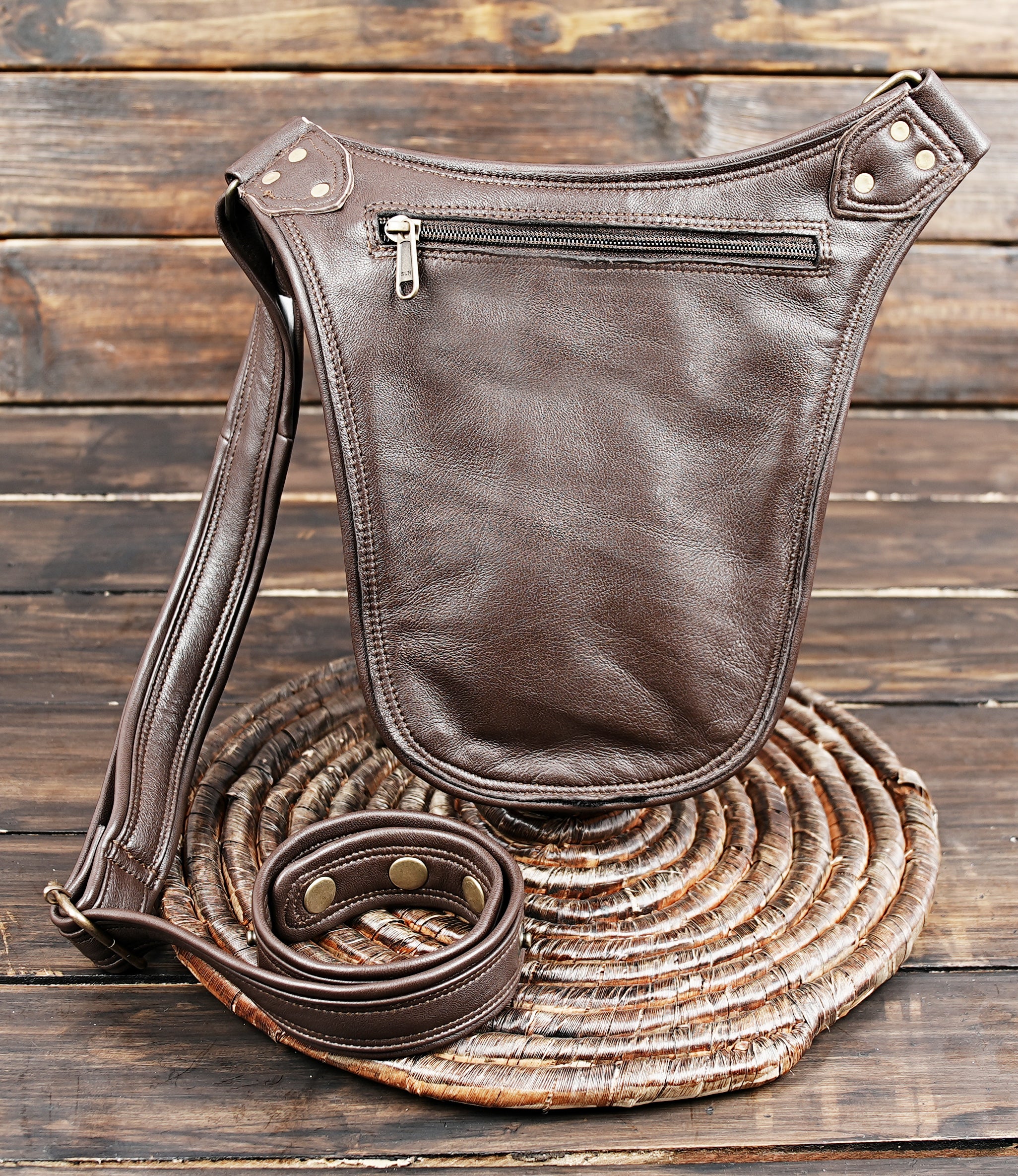 Vintage leather waist pouch