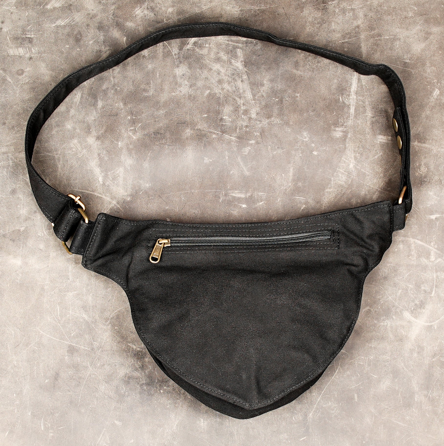 Vintage inspired handmade leather belt pouch for men and women