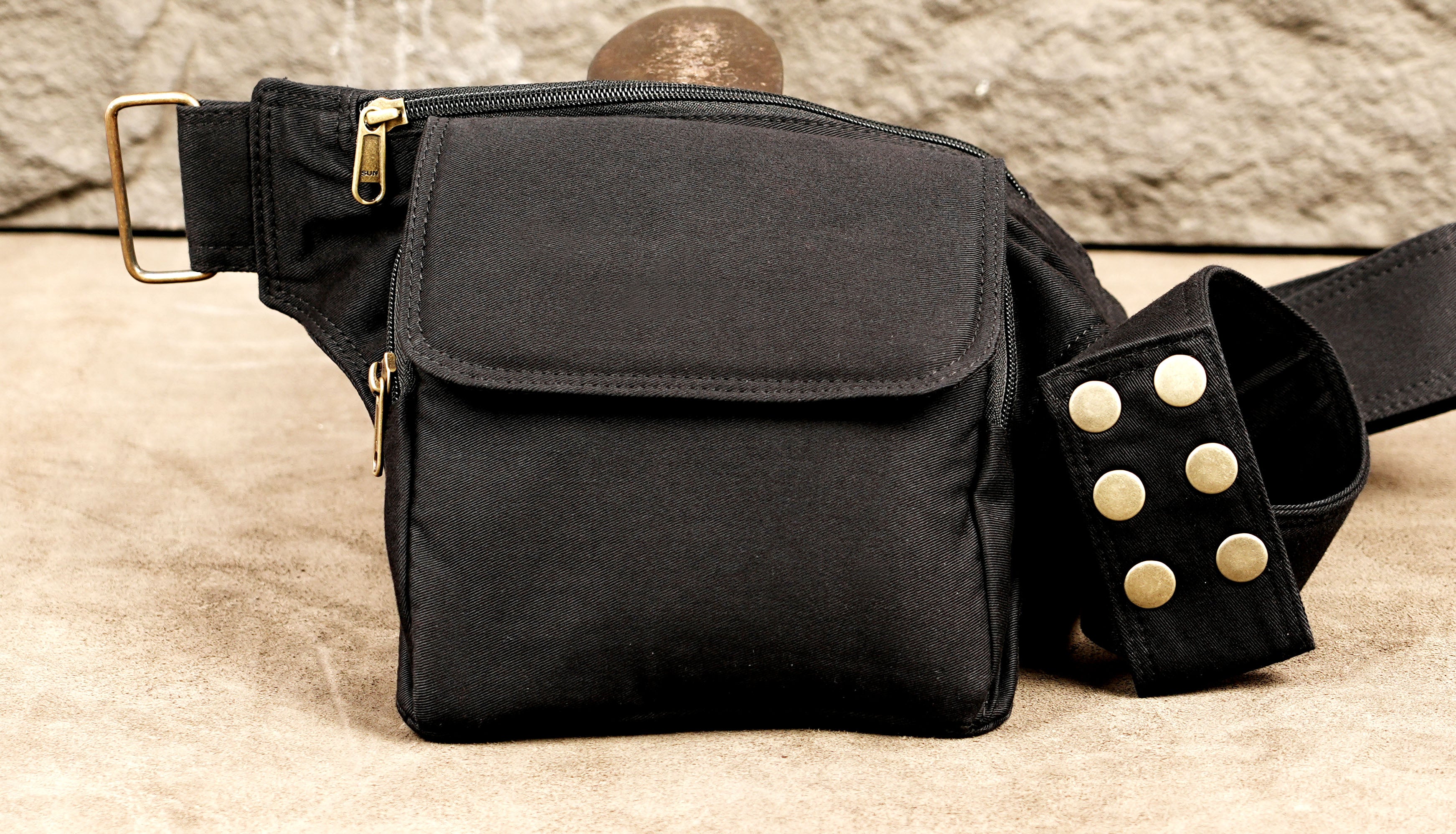 Festival utility belt in black cotton canvas with brass hardware