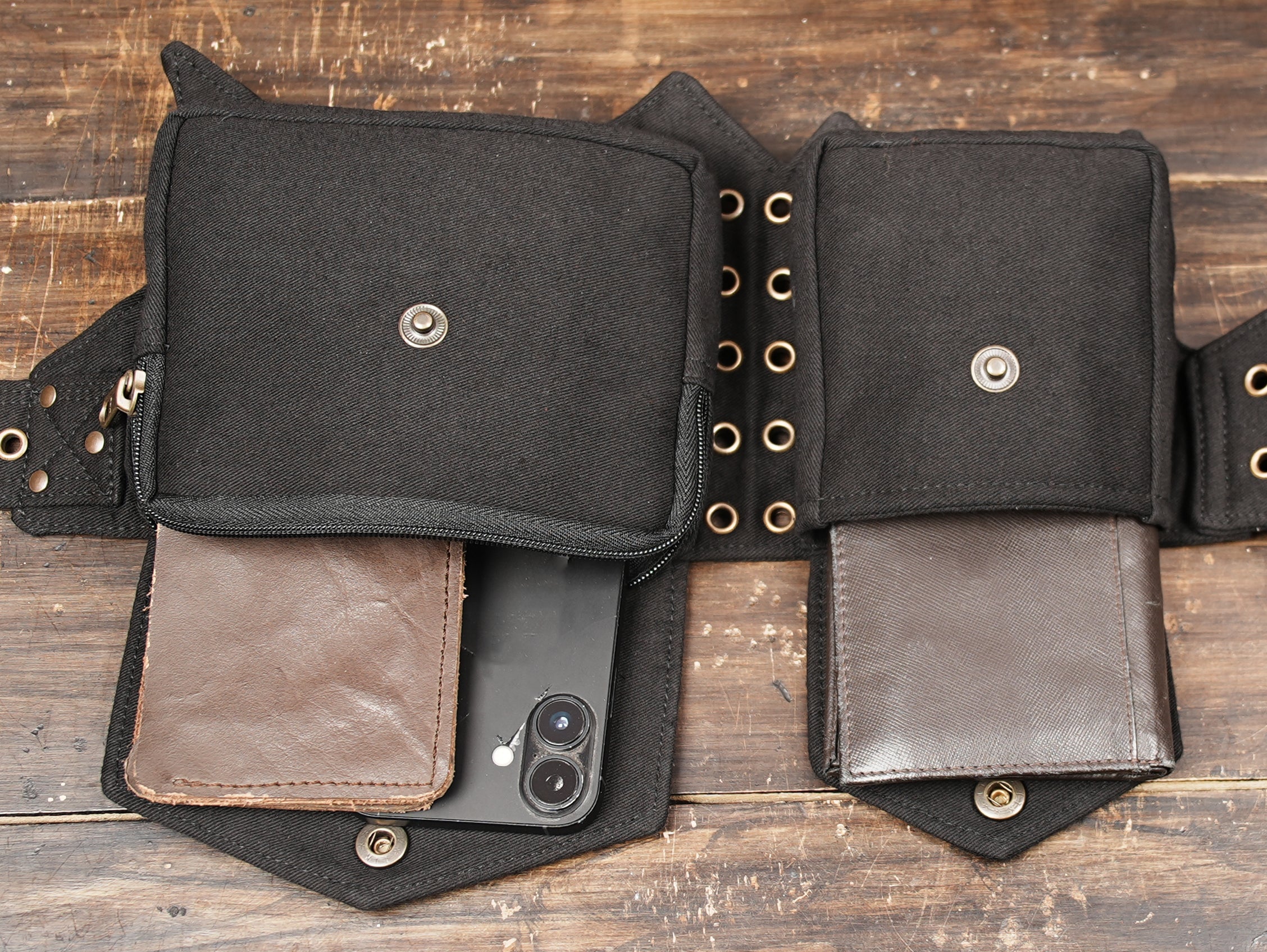 Large Leather fanny pack women, belt bag with wide interchangeable strap, crossbody bag, personalized shoulder bag