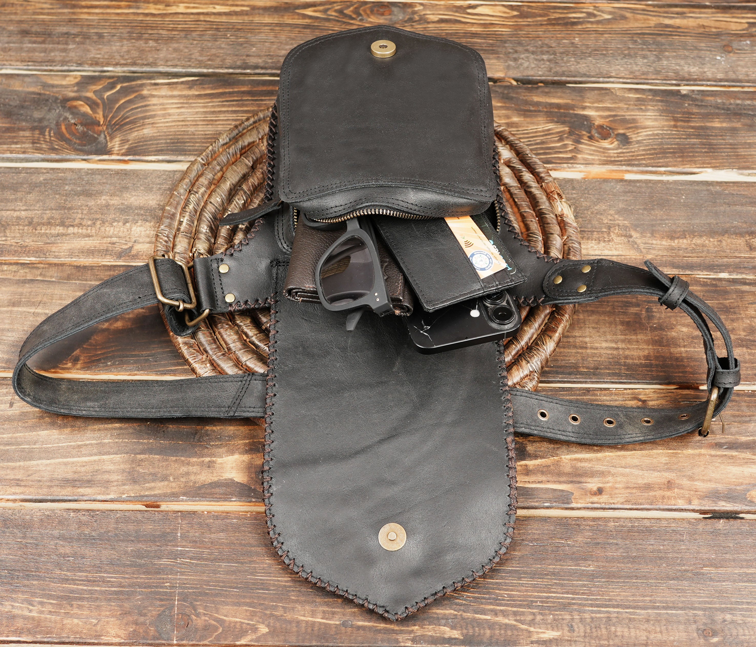 Premium Genuine Leather Waist Belt with Gemstone Pouch || Two-Tone Leather Waist Belt with Decorative Flap  (LT-AB-WB-6203)