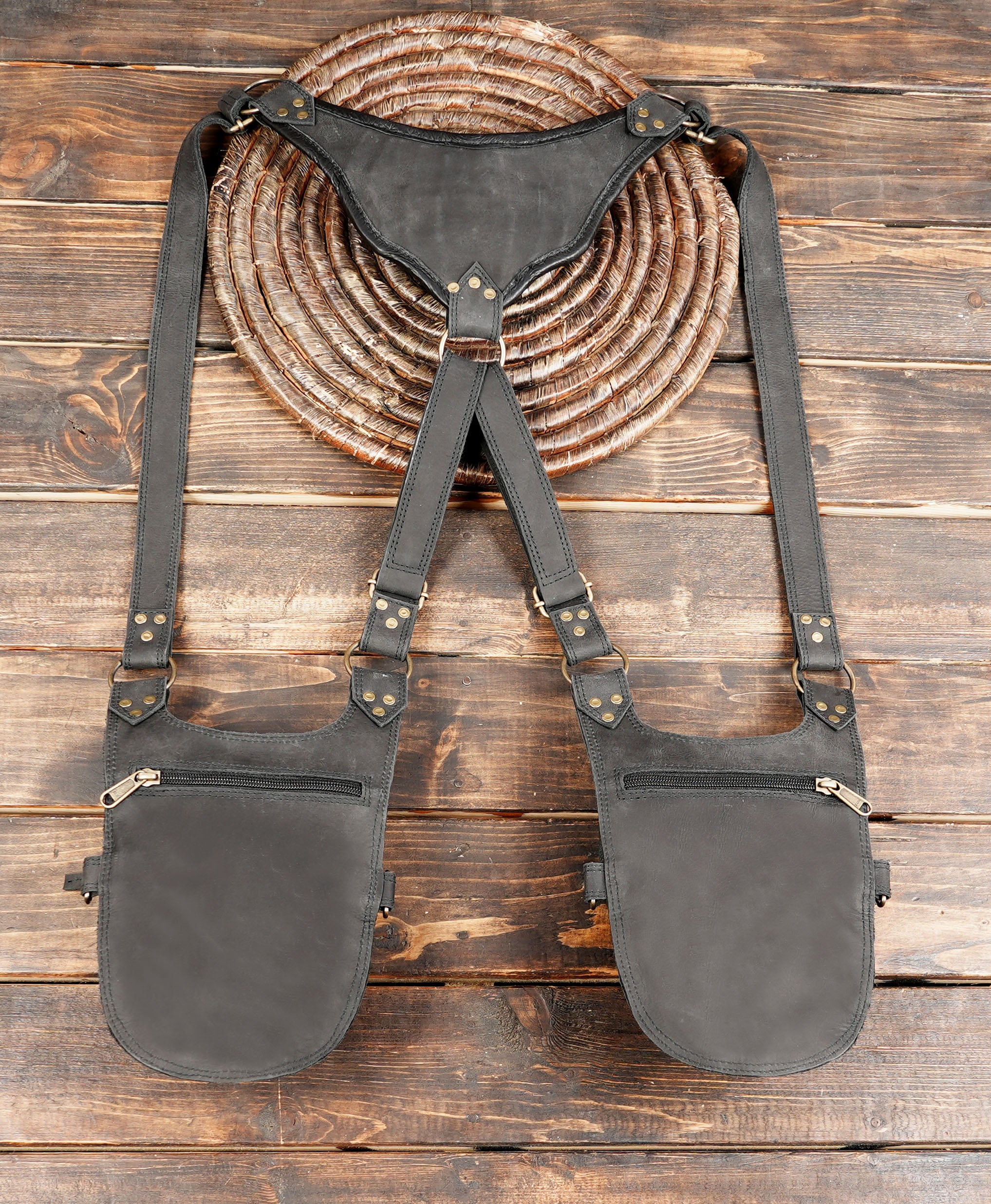 Gothic Inspired Leather Holster with Dual Storage || Decorative Leather Festival Holster Harness (LT-AB-HLS-6104)