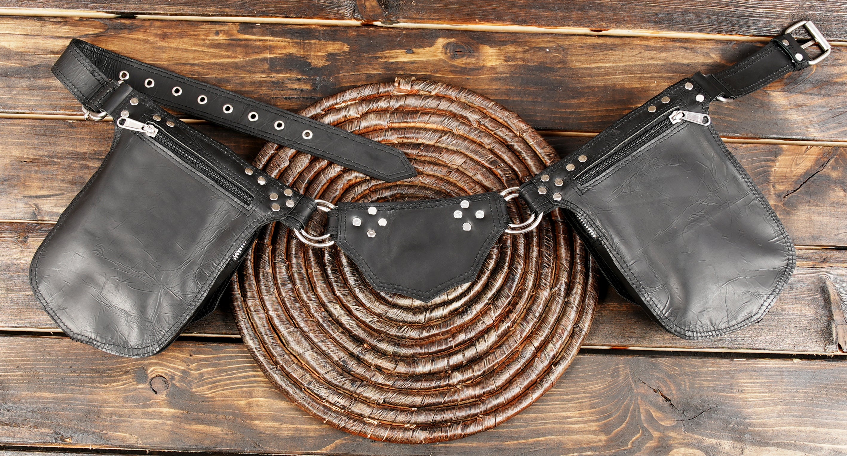 Leather utility belt with two pouch compartments