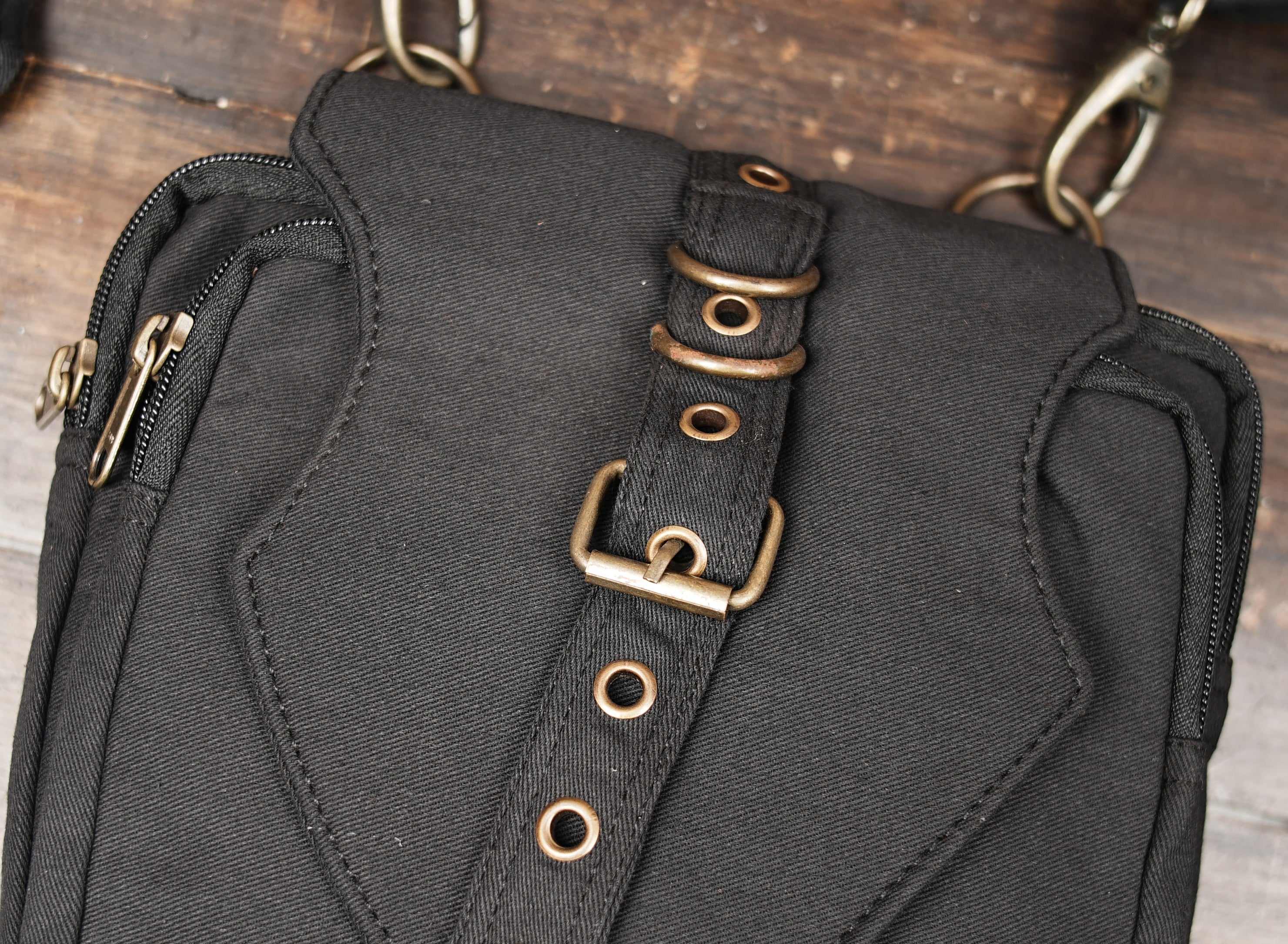 Fashionable cotton shoulder bag for men and women
