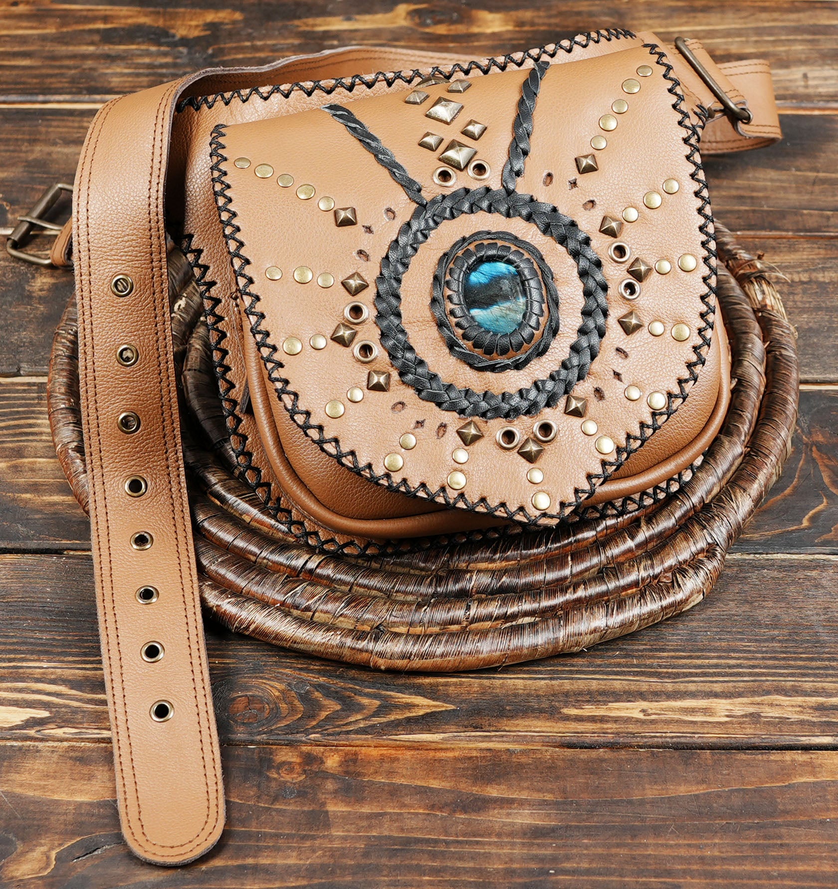 Functional leather fanny pack with organized storage compartments