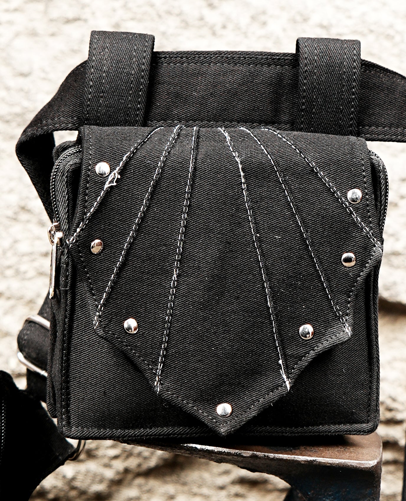 Burning man style belt bag, silver hardware