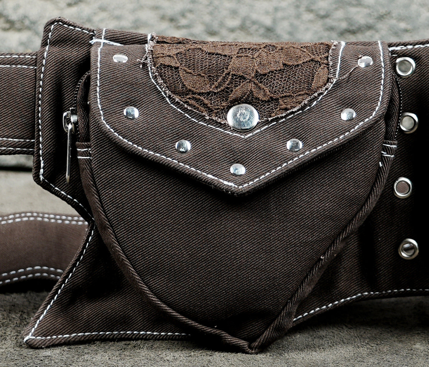 Brown cotton double pocket belt with lace appliqué flap