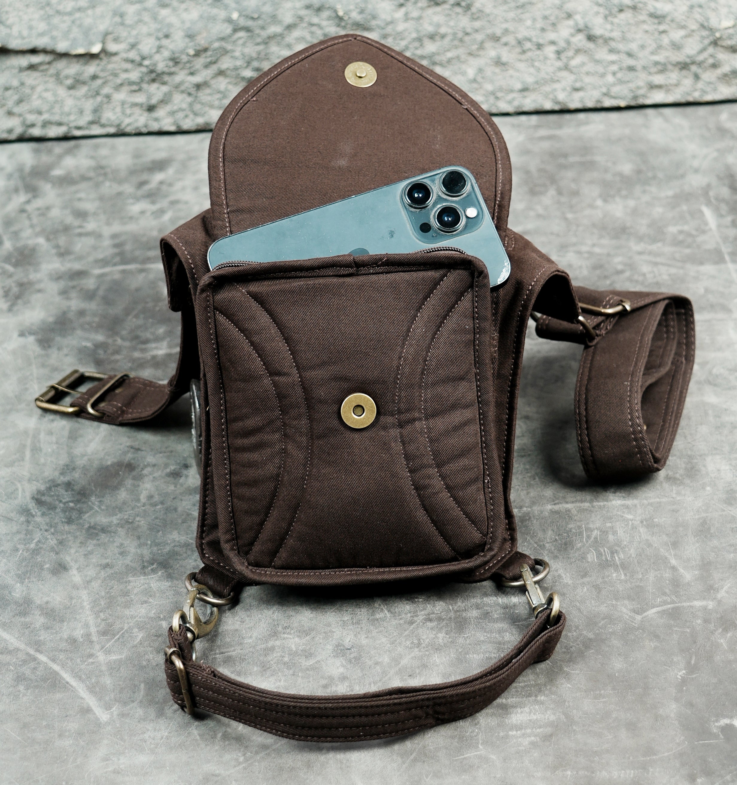 Unisex brown cotton waist bag with removable thigh strap