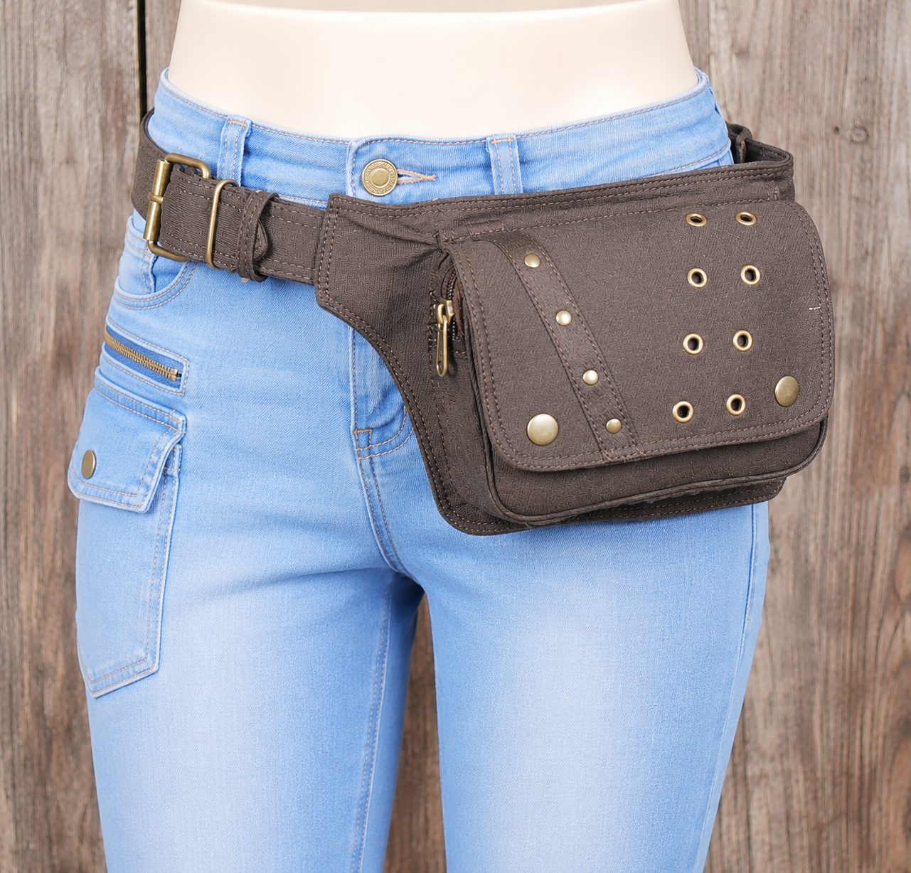 Cotton waist belt accessory with organizer pocket for travel essentials