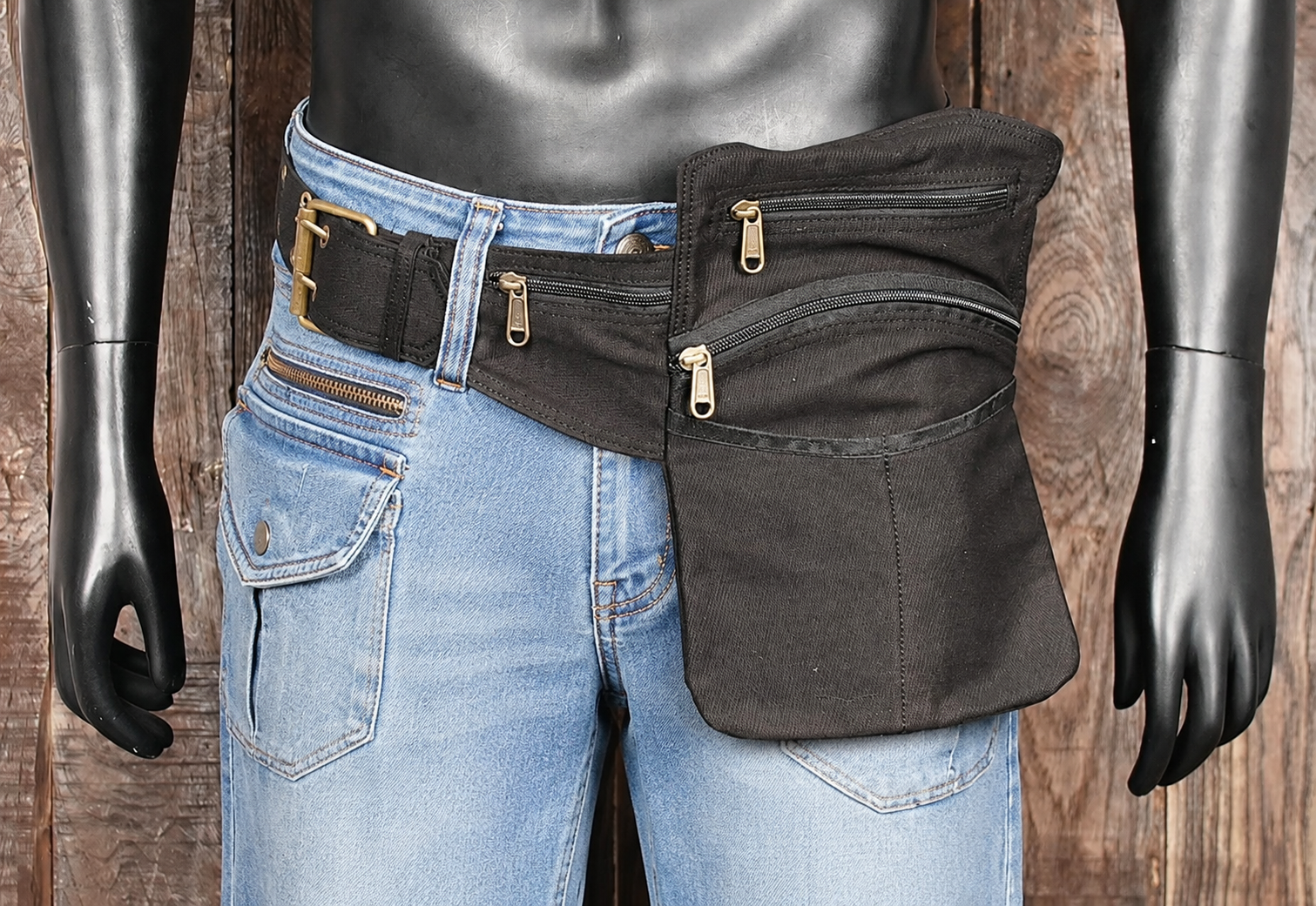 Cotton utility belt pouch with secure zipper pockets and brass details