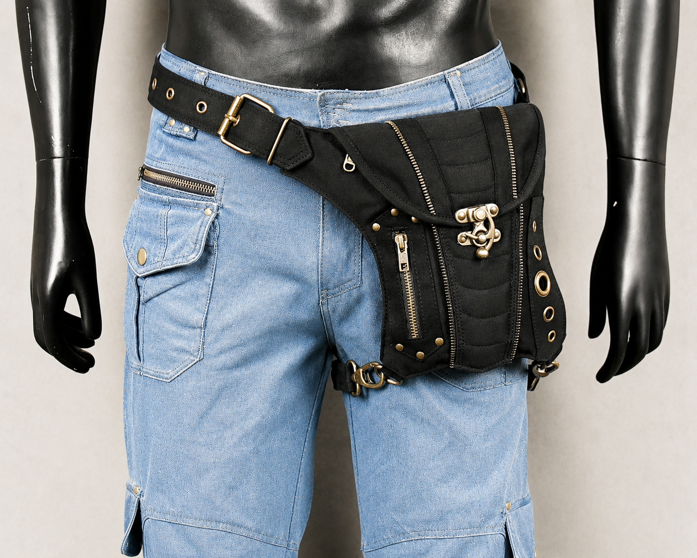 Utility inspired cotton belt bag with adjustable waistband