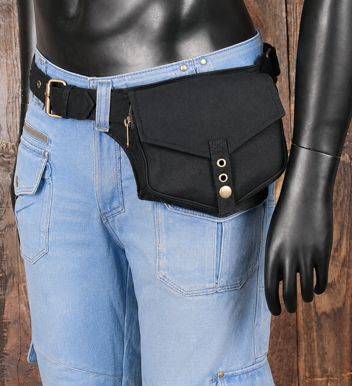Durable canvas waist pouch with front pocket
