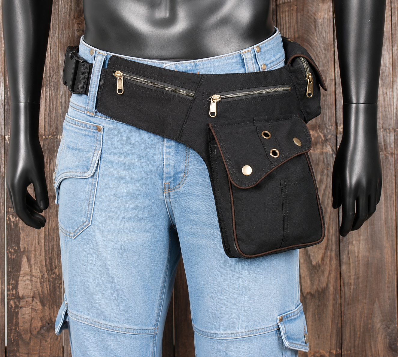 Cotton utility waist pack with secure buckle fastening