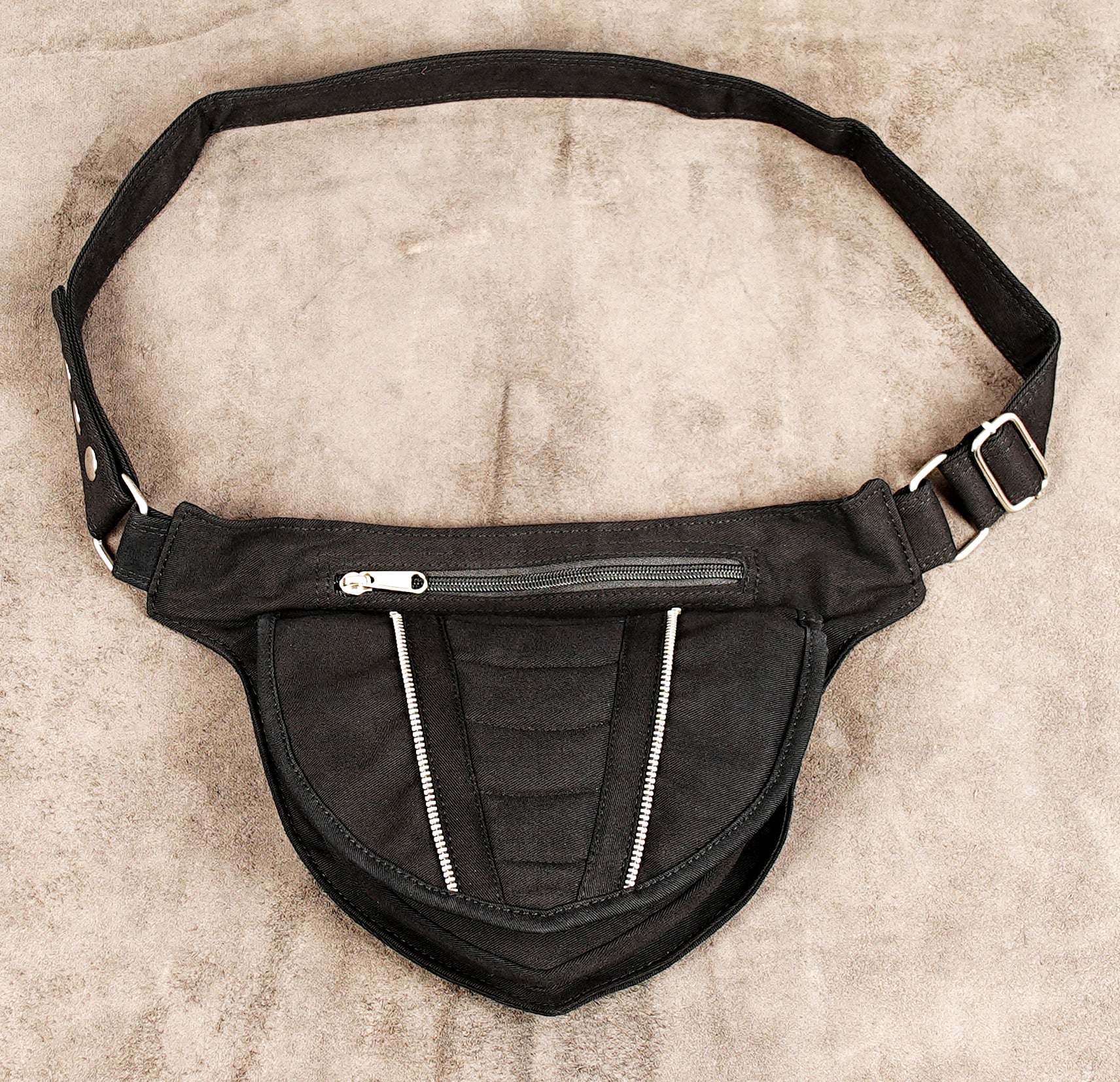 Gladiator style waist bag with silver hardware