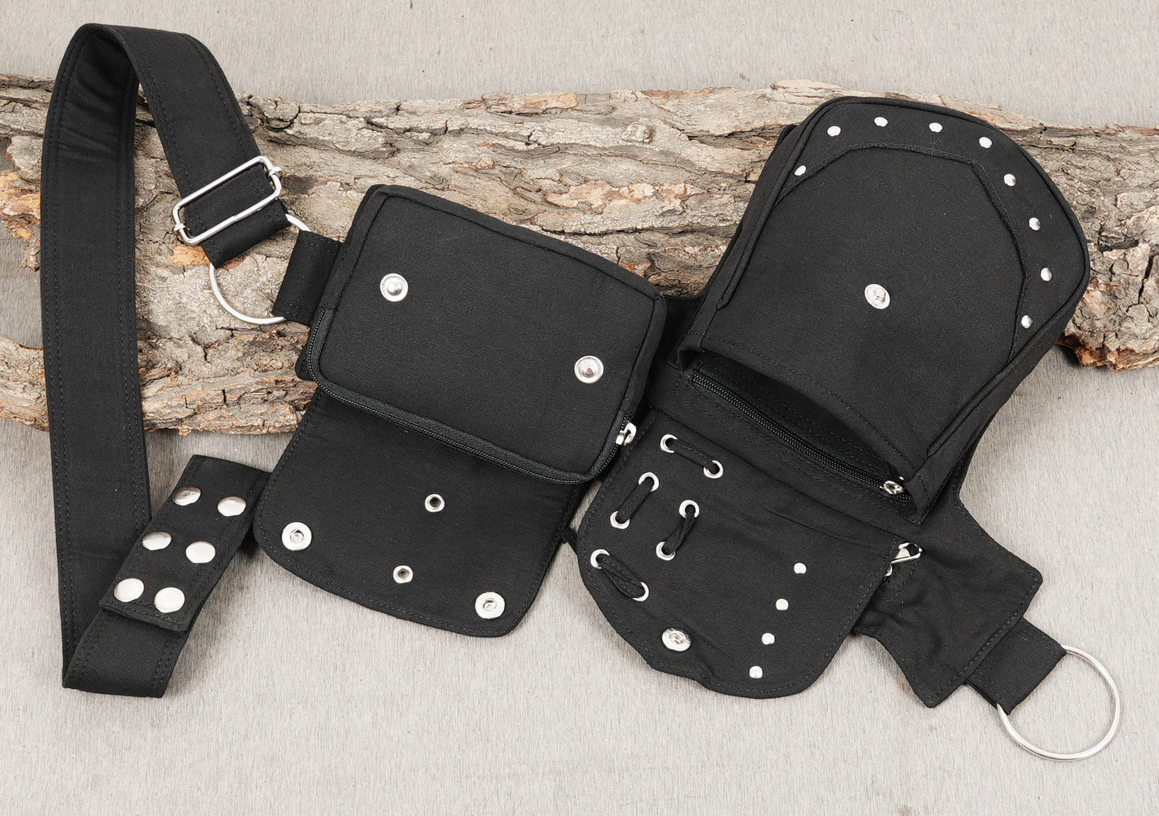 A durable cotton canvas everyday utility fanny pack to keep you organized.
